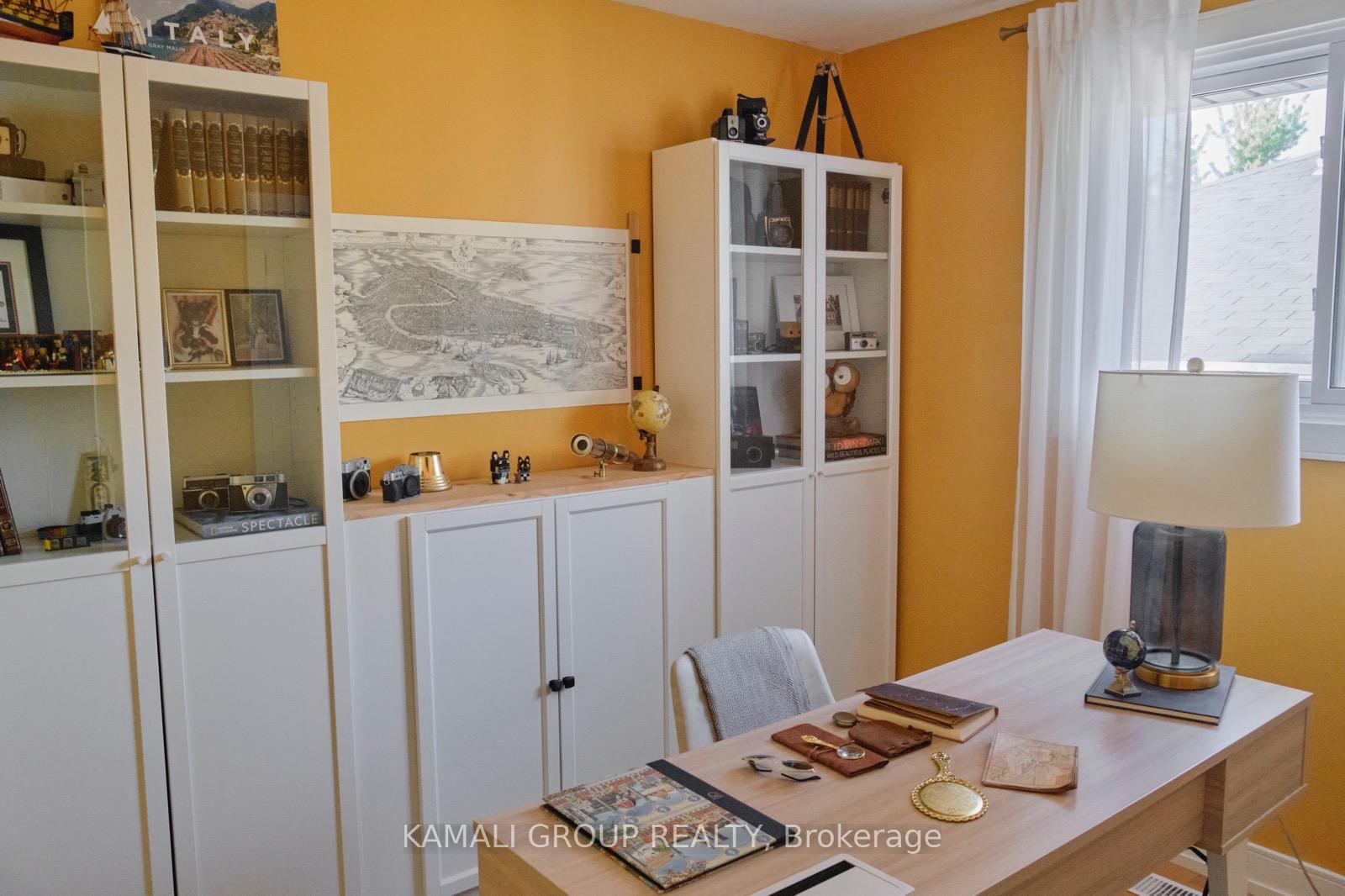 Photo 5 of 29 1/2 Grapeview Drive, St. Catharines, Grapeview — HOMEH