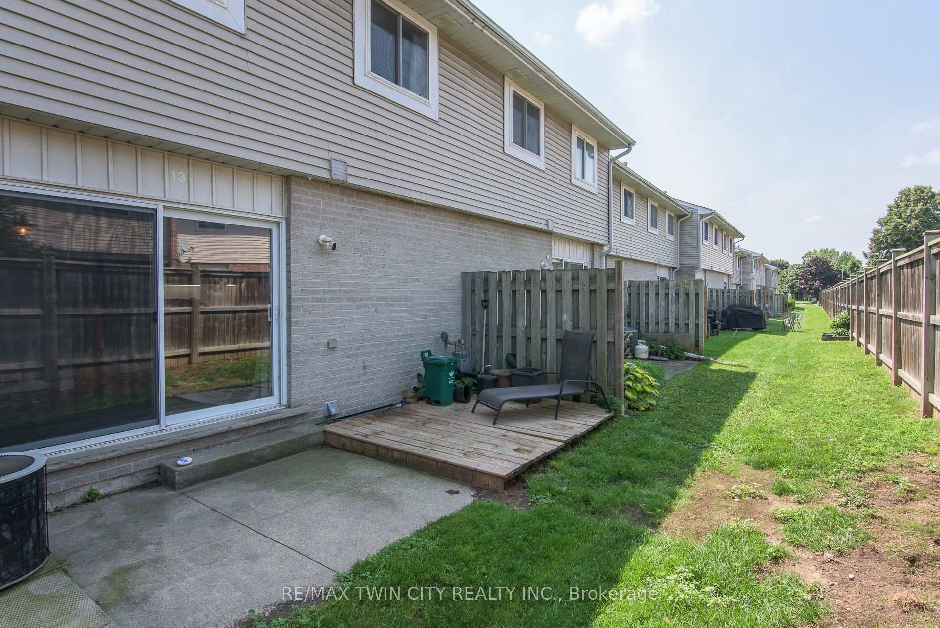 Photo 9 of Unit 13, 125 Sekura Crescent, Cambridge, Greenway-Chaplin — HOMEH