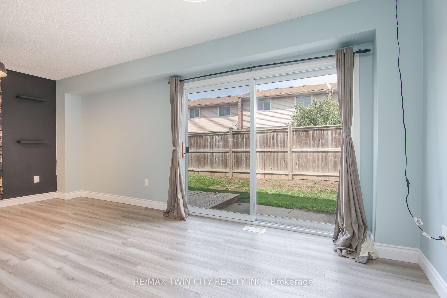 Photo 20 of Unit 13, 125 Sekura Crescent, Cambridge, Greenway-Chaplin — HOMEH