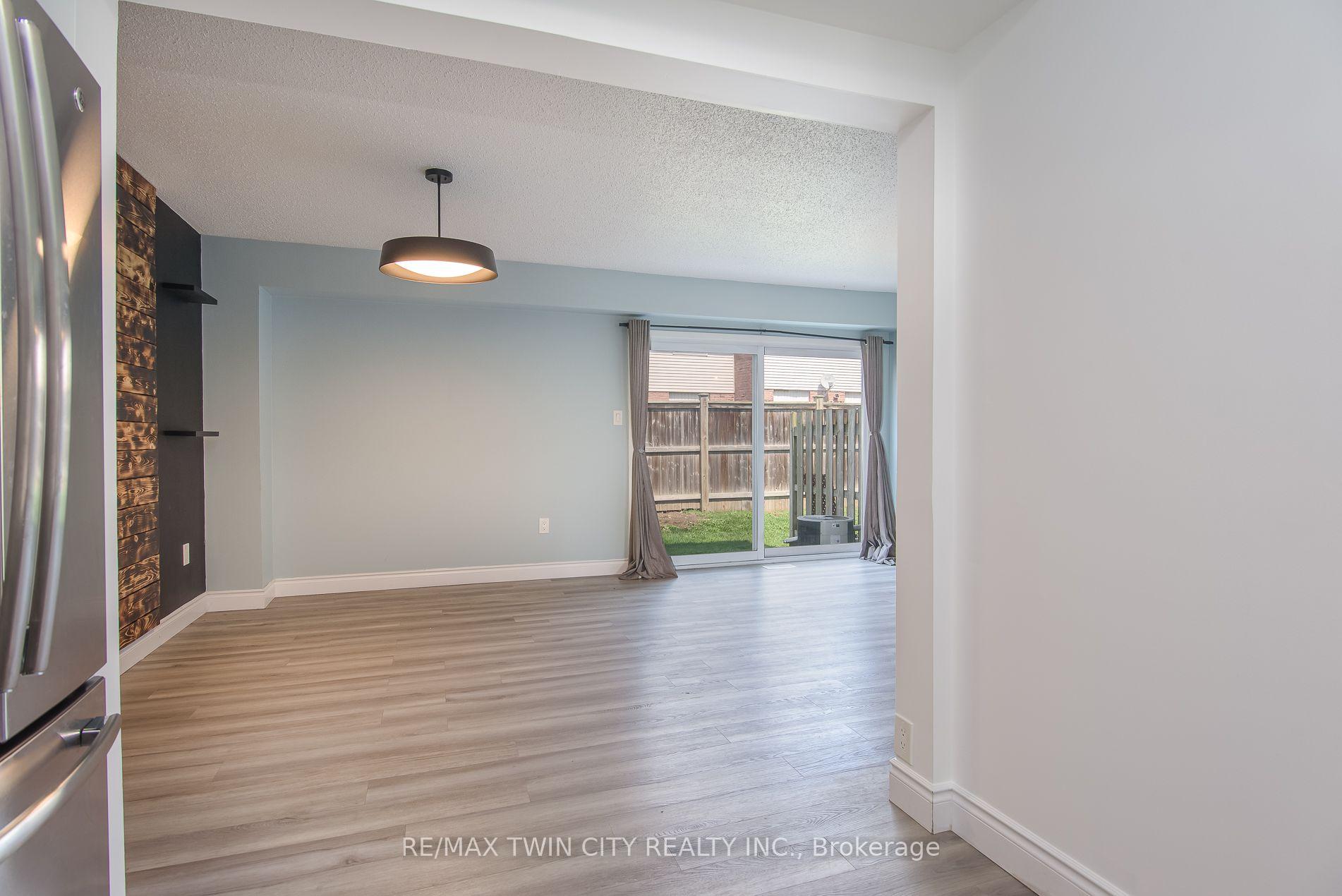 Photo 25 of Unit 13, 125 Sekura Crescent, Cambridge, Greenway-Chaplin — HOMEH