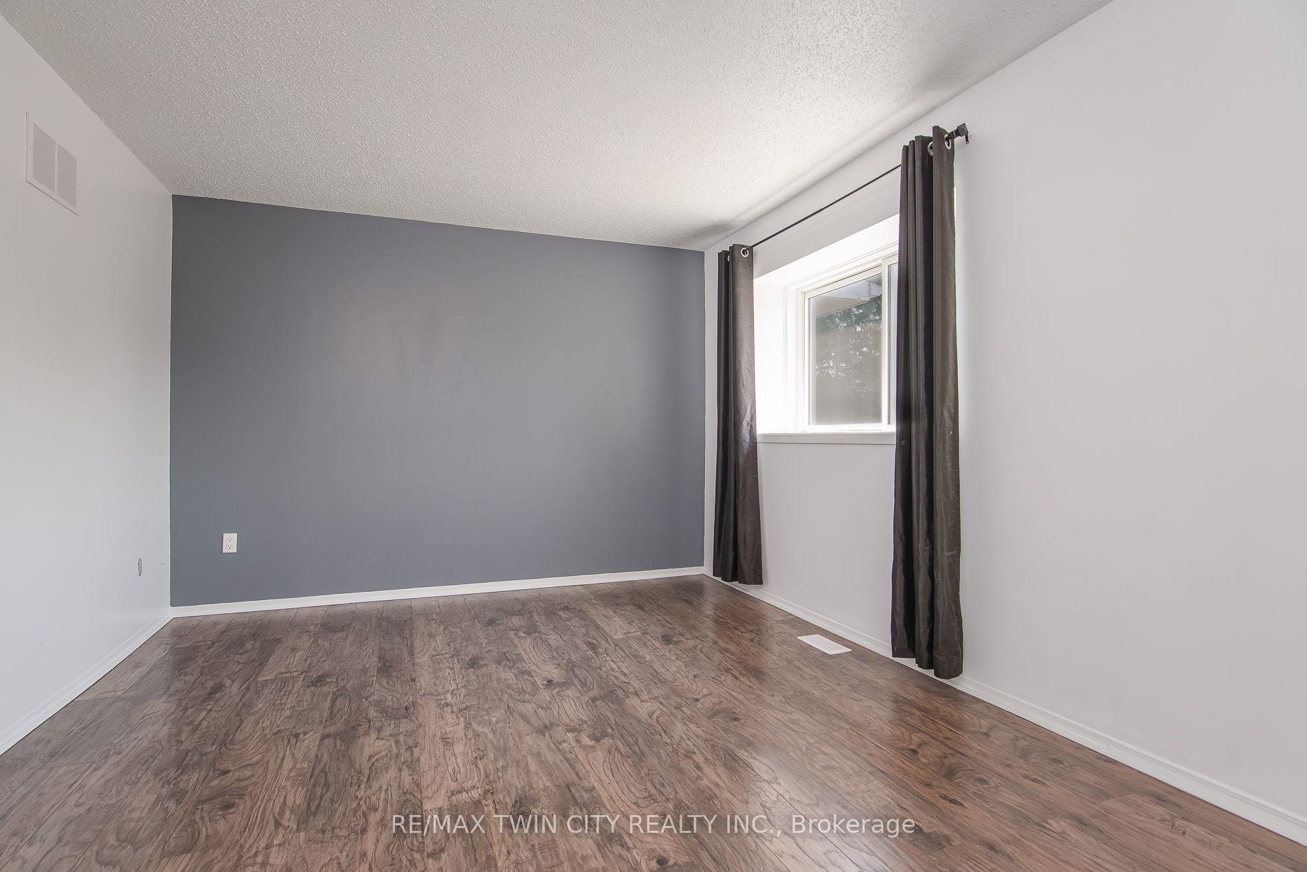 Photo 29 of Unit 13, 125 Sekura Crescent, Cambridge, Greenway-Chaplin — HOMEH