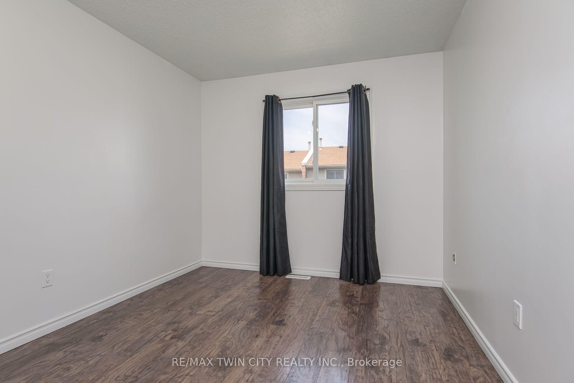Photo 32 of Unit 13, 125 Sekura Crescent, Cambridge, Greenway-Chaplin — HOMEH