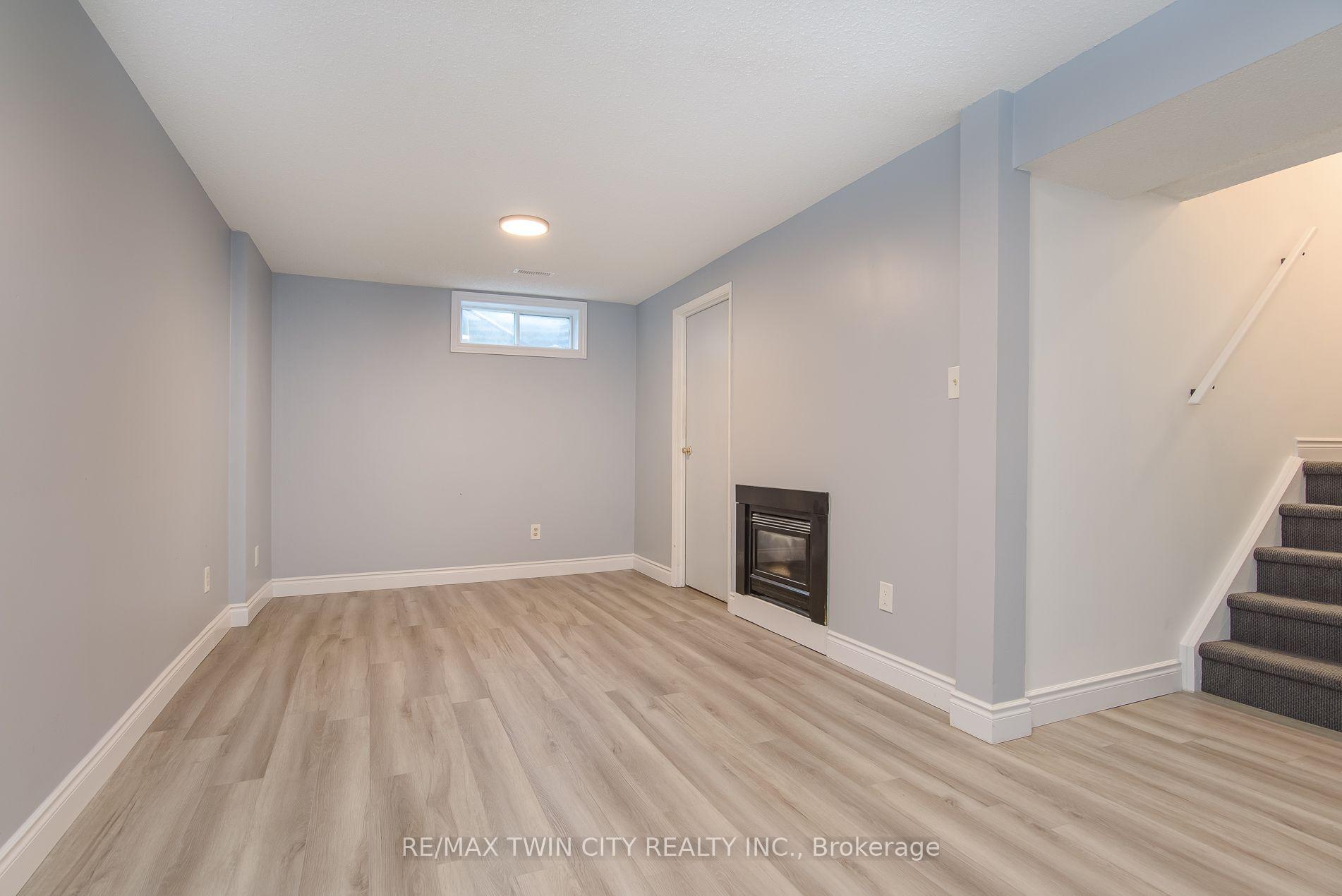 Photo 37 of Unit 13, 125 Sekura Crescent, Cambridge, Greenway-Chaplin — HOMEH