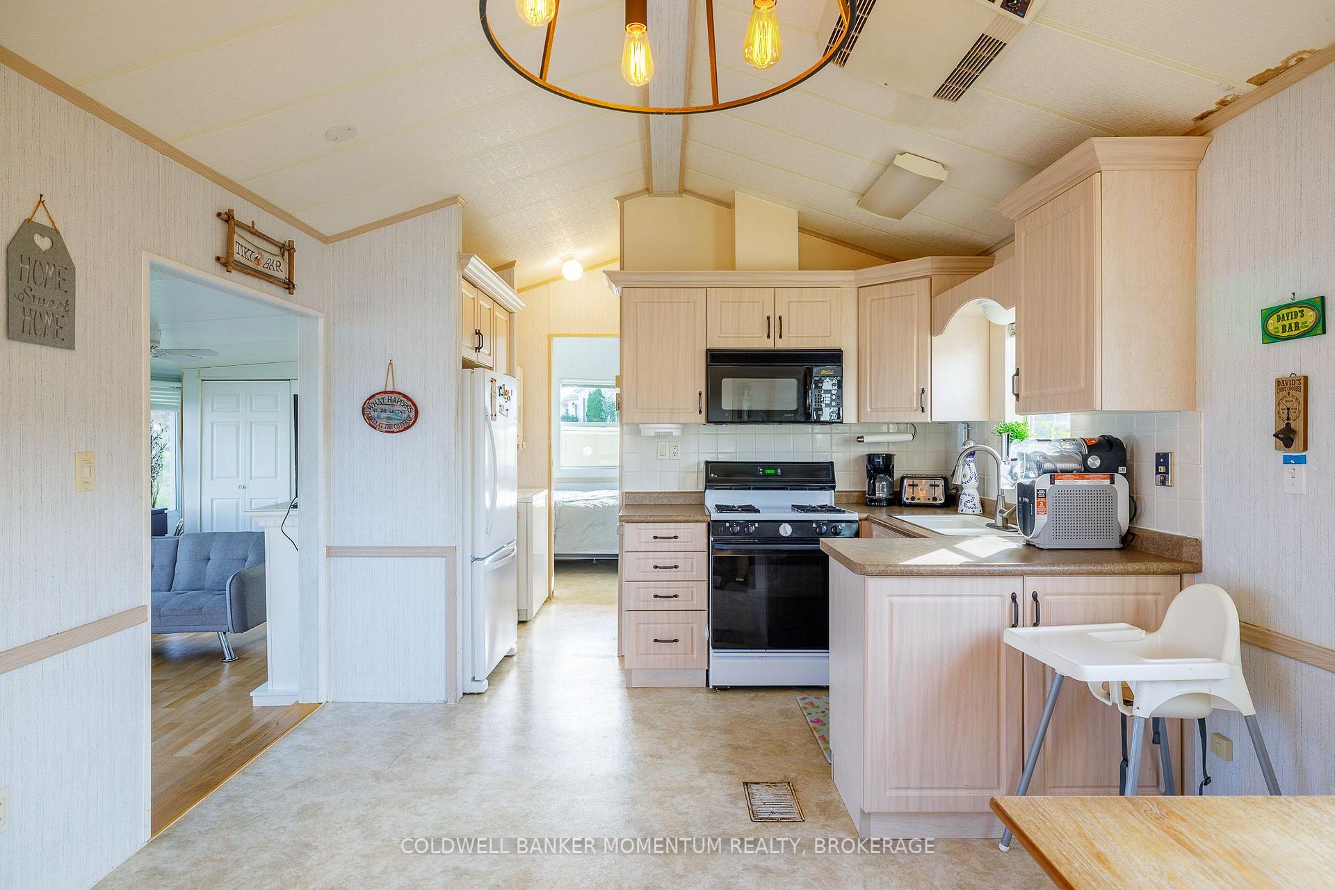 Photo 12 of 151 Quarry View, Port Colborne, Sherkston — HOMEH