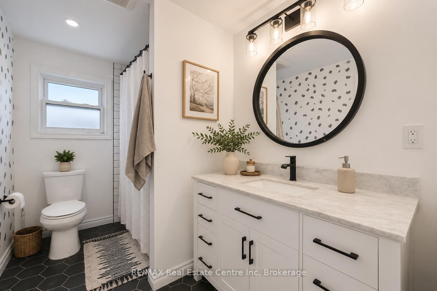 Photo 8 of 369 West Acres Drive, Guelph, Willow West/Sugarbush/West Acres — HOMEH
