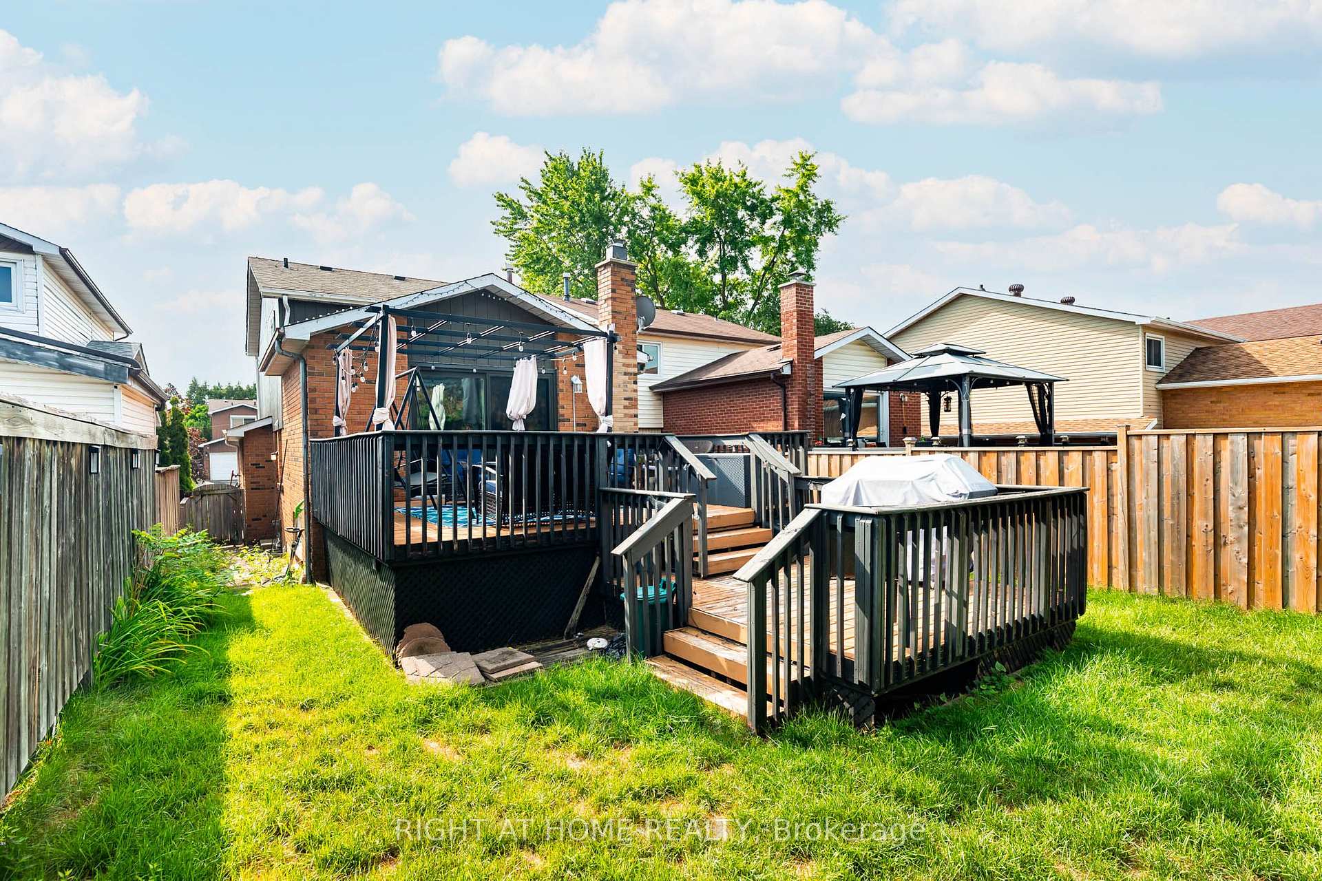 Photo 42 of 136 Elderwood Place, Brampton, Brampton North — HOMEH