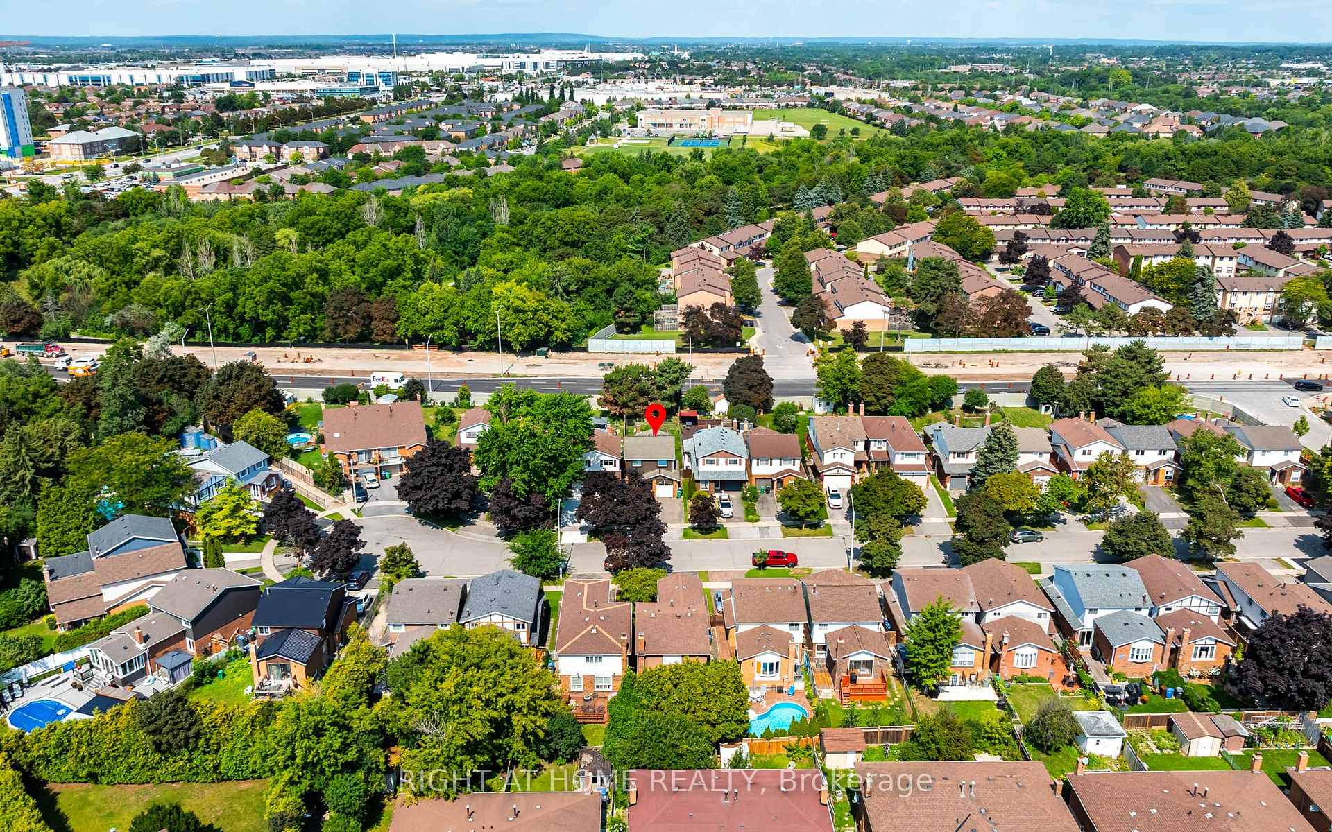 Photo 45 of 136 Elderwood Place, Brampton, Brampton North — HOMEH
