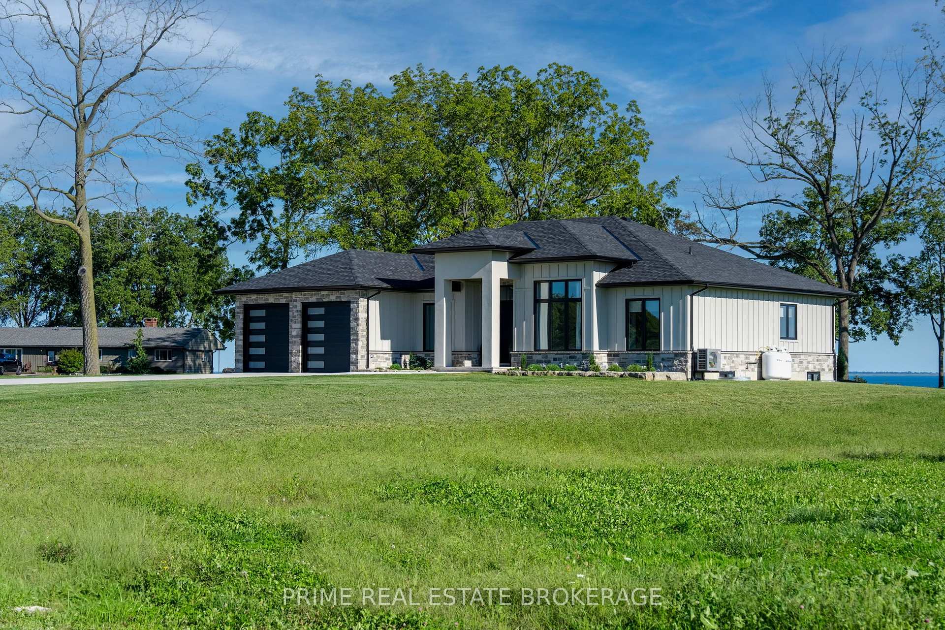 Photo 3 of 9 Black Walnut Drive, Norfolk, Rural S. Walsingham — HOMEH