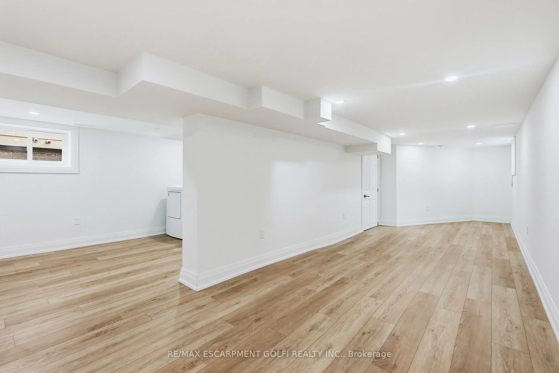 Photo 29 of 19 Vansitmart Avenue, Hamilton, Homeside — HOMEH