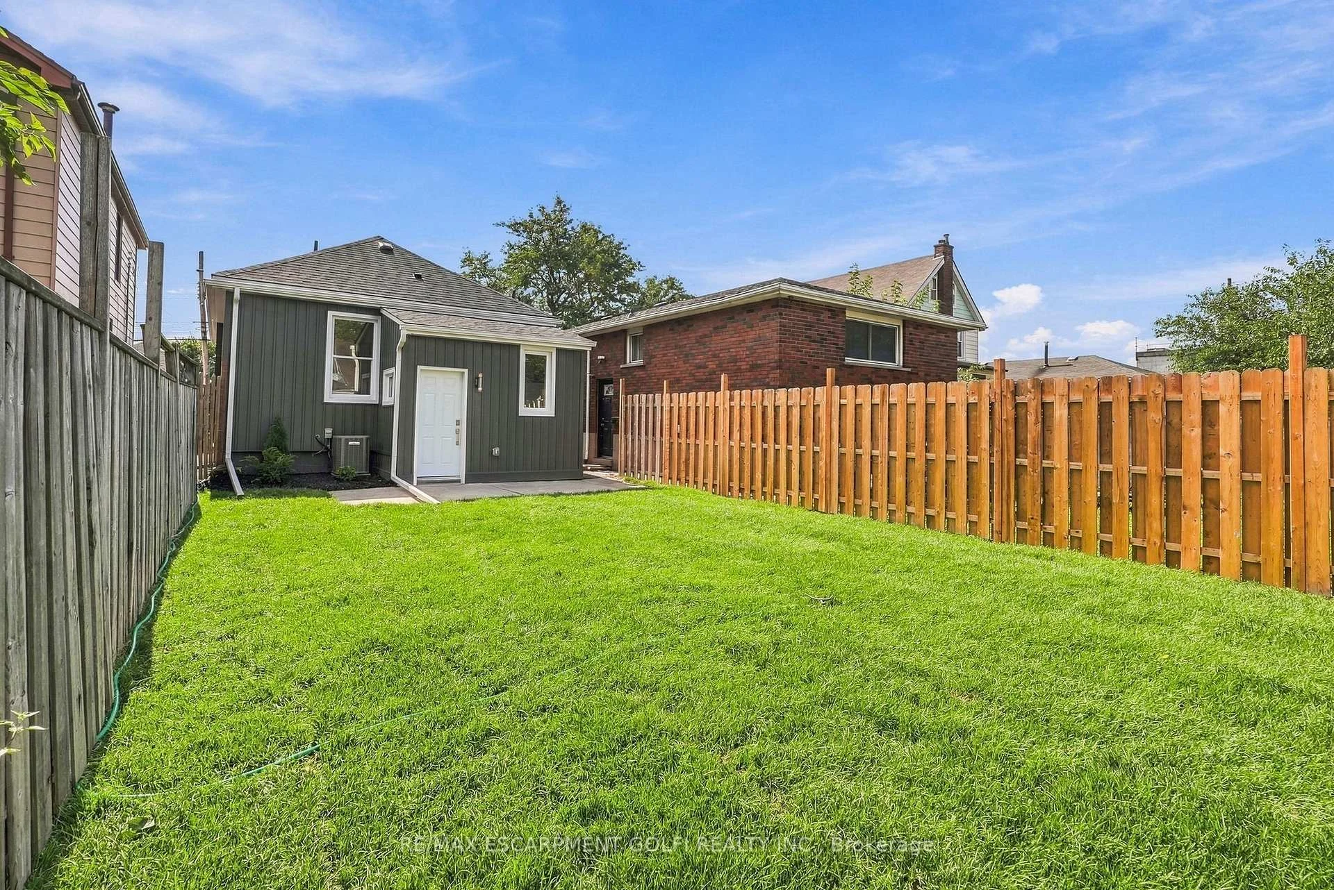 Photo 33 of 19 Vansitmart Avenue, Hamilton, Homeside — HOMEH