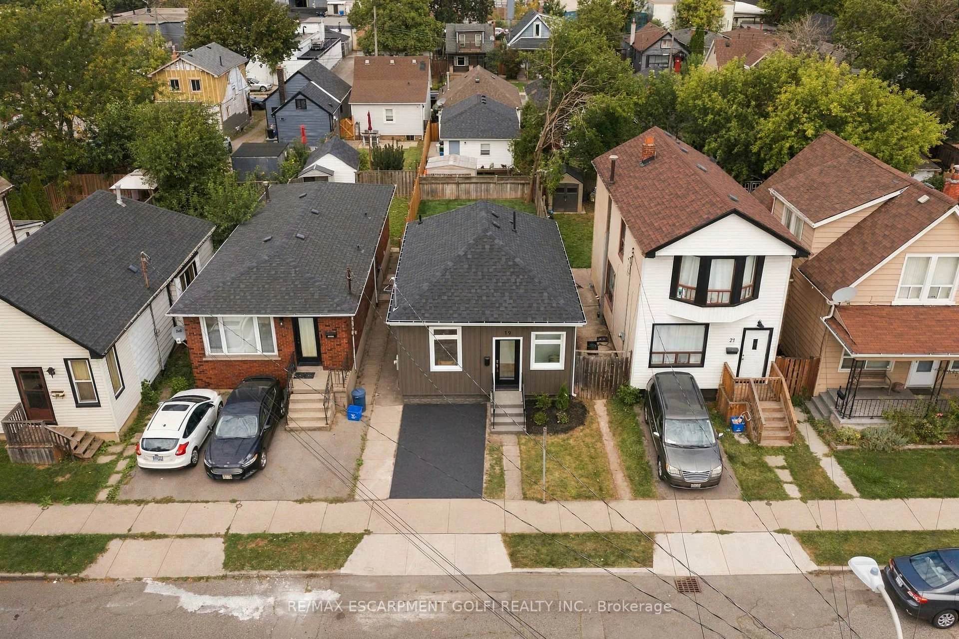 Photo 34 of 19 Vansitmart Avenue, Hamilton, Homeside — HOMEH