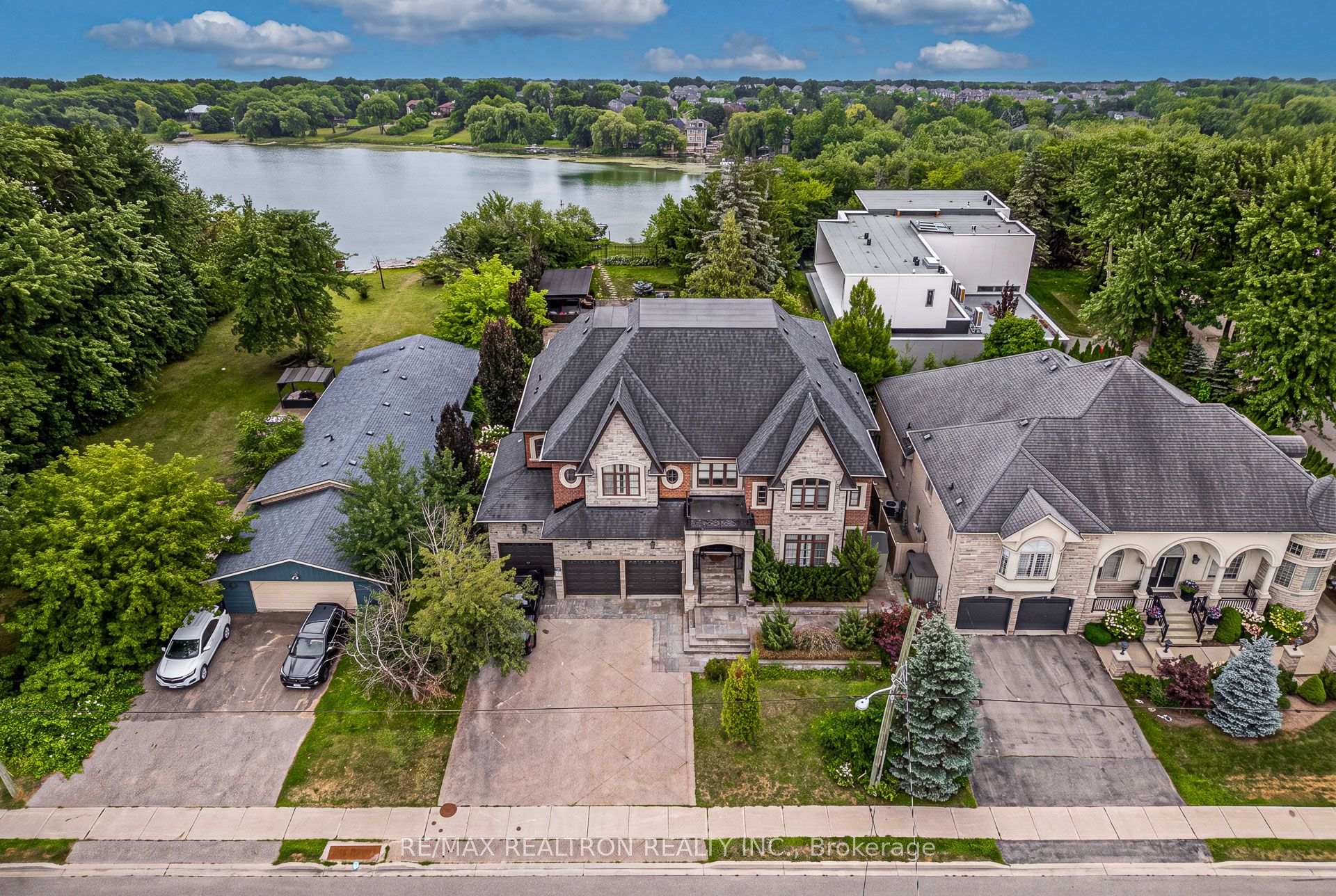 Photo 1 of 173 Lakeland Crescent, Richmond Hill, Oak Ridges Lake Wilcox — HOMEH