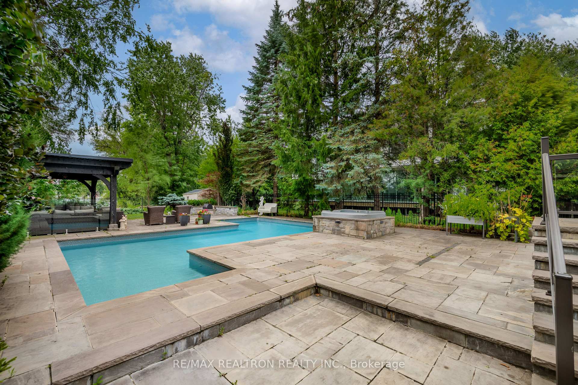 Photo 46 of 173 Lakeland Crescent, Richmond Hill, Oak Ridges Lake Wilcox — HOMEH