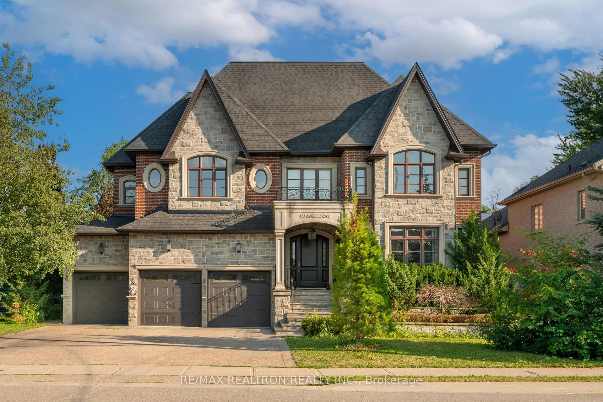Photo 3 of 173 Lakeland Crescent, Richmond Hill, Oak Ridges Lake Wilcox — HOMEH