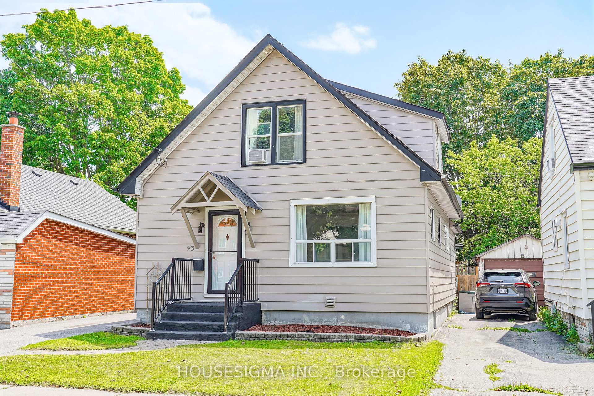 Photo 2 of 93 Brock Street W, Oshawa, O'Neill — HOMEH