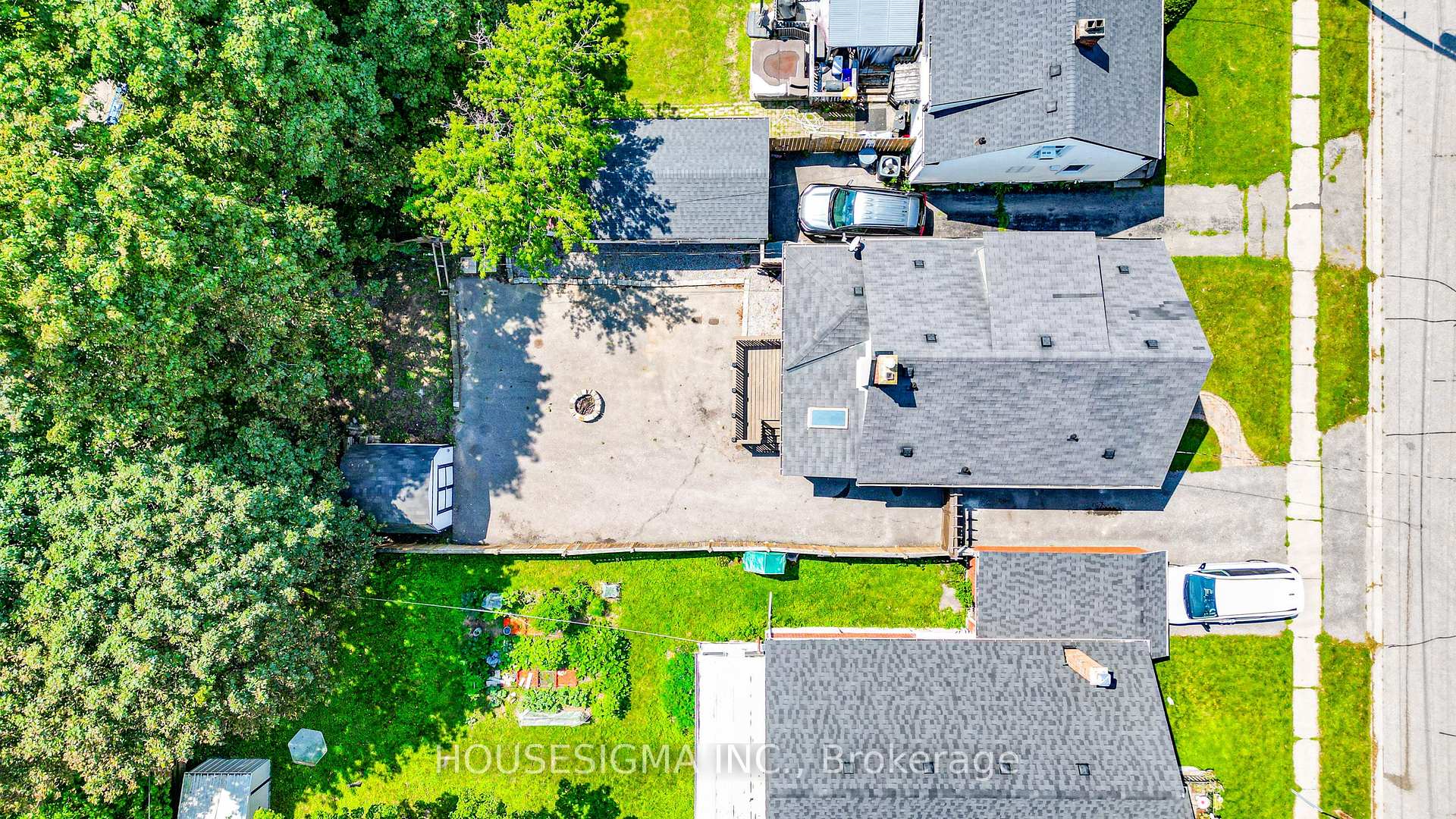 Photo 4 of 93 Brock Street W, Oshawa, O'Neill — HOMEH