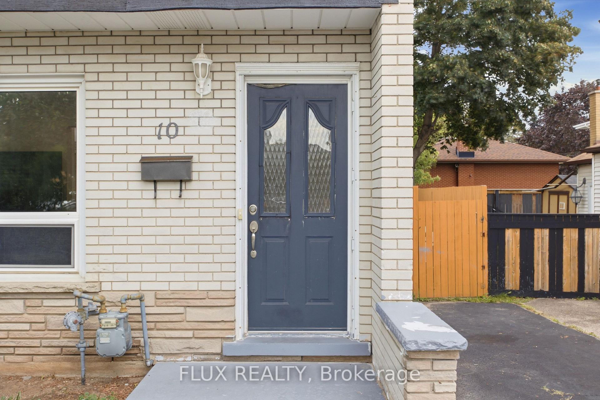 Photo 2 of 10 Jean Avenue, Kitchener, Centreville Chicopee — HOMEH