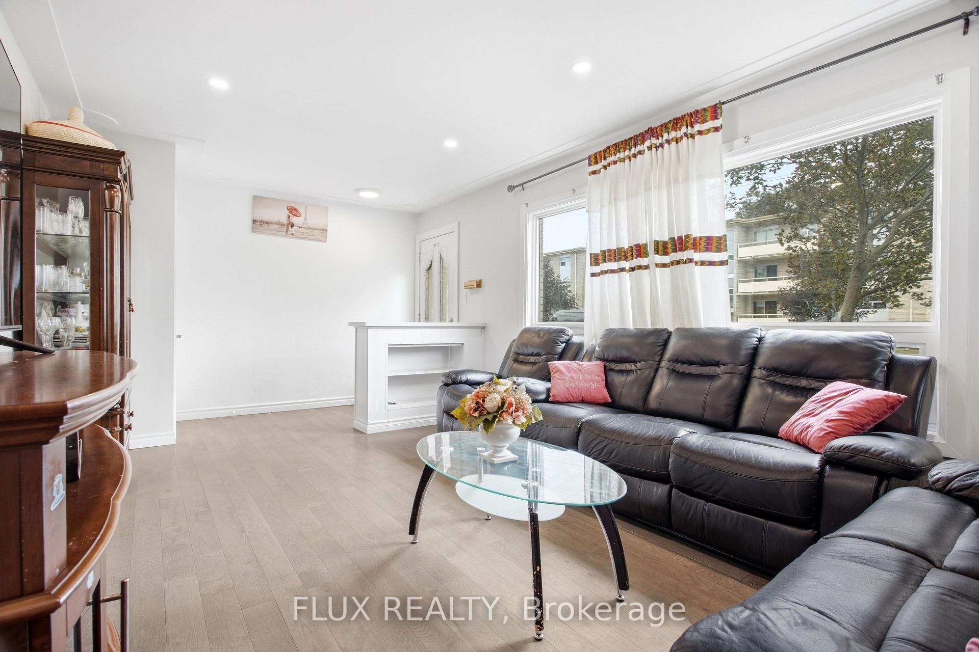 Photo 6 of 10 Jean Avenue, Kitchener, Centreville Chicopee — HOMEH