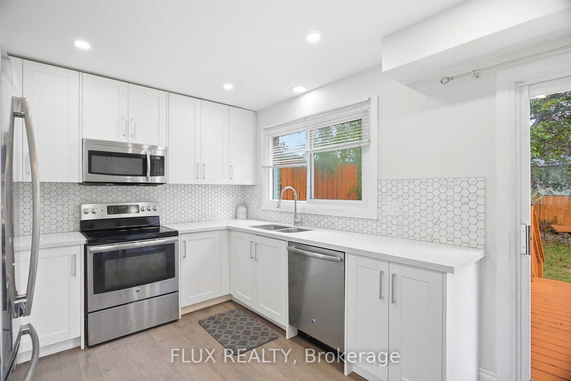 Photo 11 of 10 Jean Avenue, Kitchener, Centreville Chicopee — HOMEH