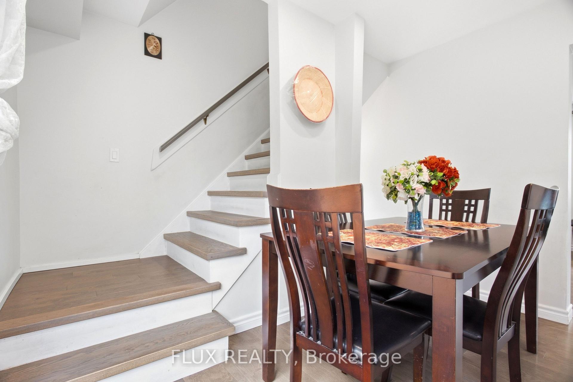 Photo 16 of 10 Jean Avenue, Kitchener, Centreville Chicopee — HOMEH