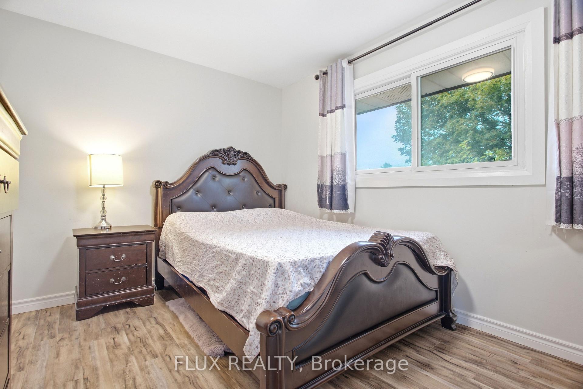 Photo 24 of 10 Jean Avenue, Kitchener, Centreville Chicopee — HOMEH