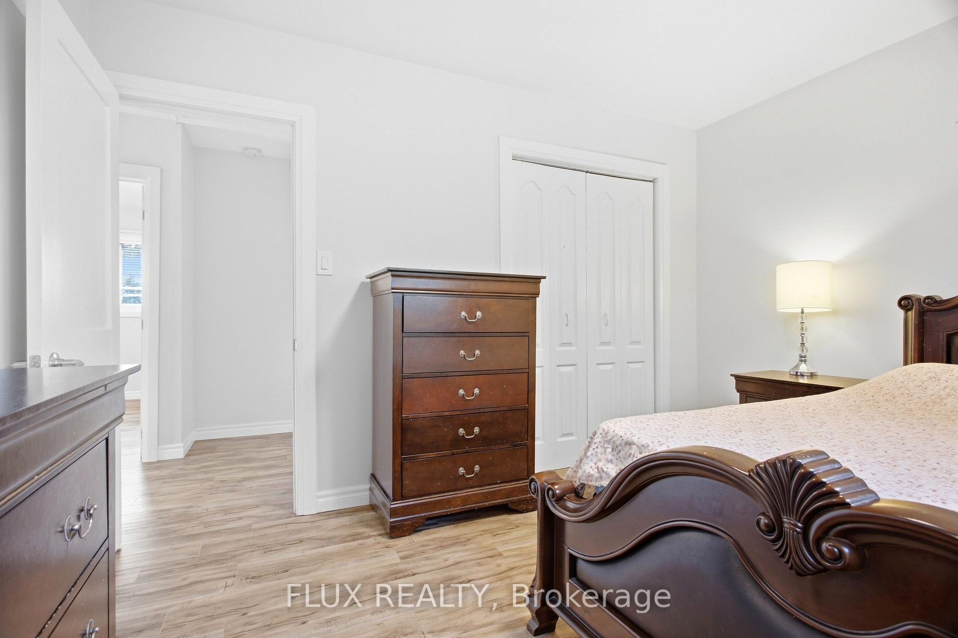 Photo 25 of 10 Jean Avenue, Kitchener, Centreville Chicopee — HOMEH