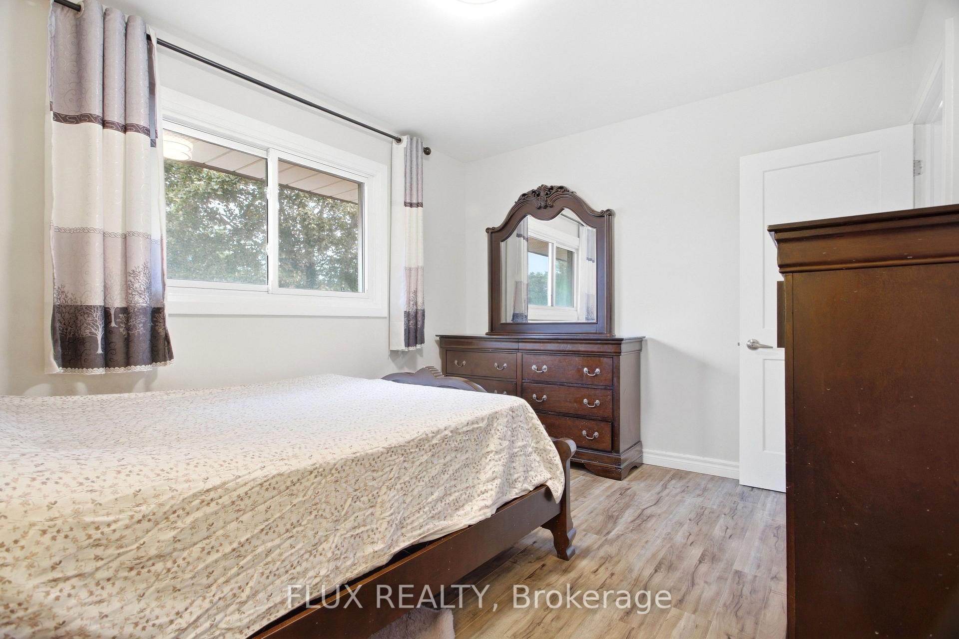 Photo 26 of 10 Jean Avenue, Kitchener, Centreville Chicopee — HOMEH