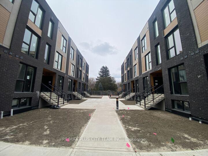 Photo 1 of Unit BlkB #9, 178 Clonmore Drive, Scarborough, Birchcliffe-Cliffside — HOMEH
