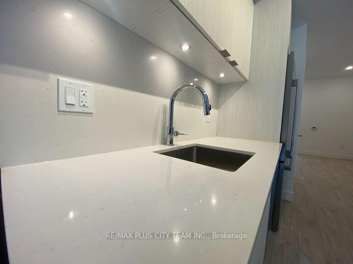 Photo 9 of Unit BlkB #9, 178 Clonmore Drive, Scarborough, Birchcliffe-Cliffside — HOMEH