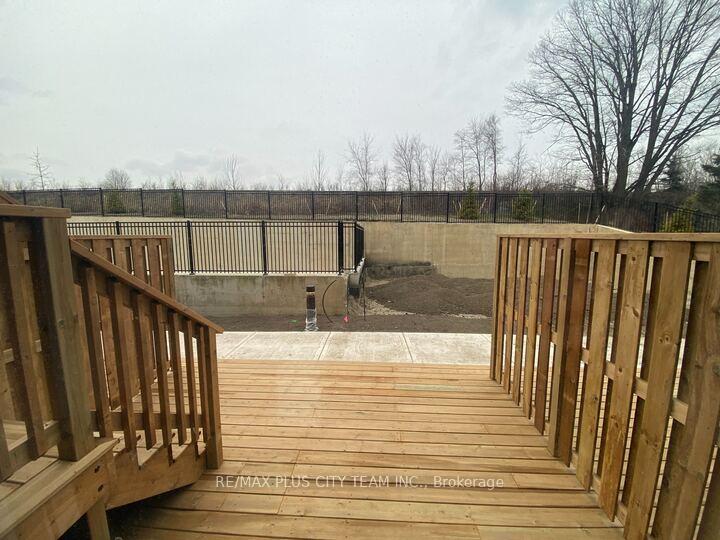 Photo 12 of Unit BlkB #9, 178 Clonmore Drive, Scarborough, Birchcliffe-Cliffside — HOMEH