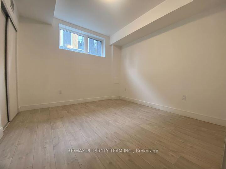 Photo 20 of Unit BlkB #9, 178 Clonmore Drive, Scarborough, Birchcliffe-Cliffside — HOMEH