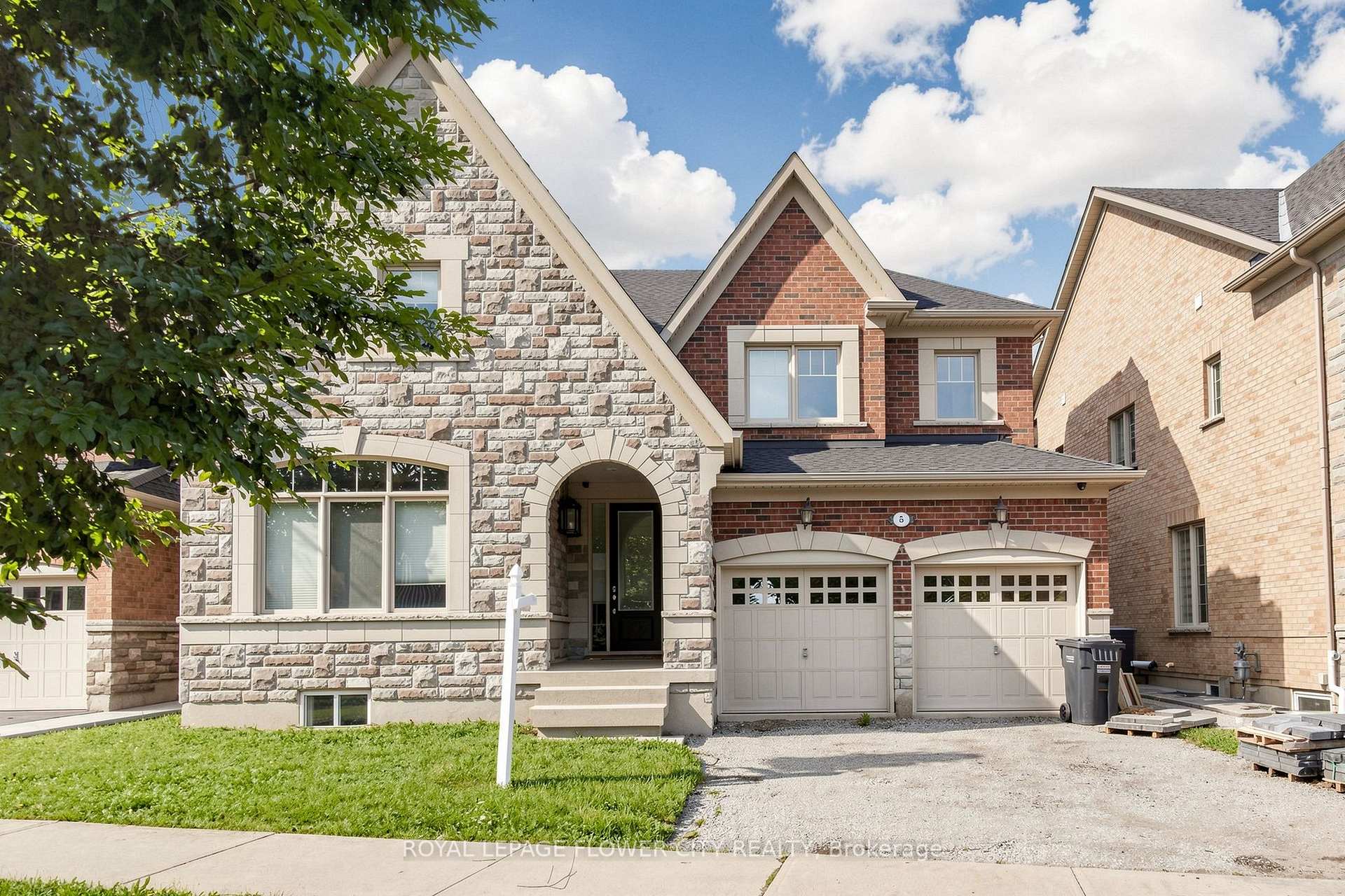Photo 2 of 5 Decorso Drive, Brampton, Bram East — HOMEH