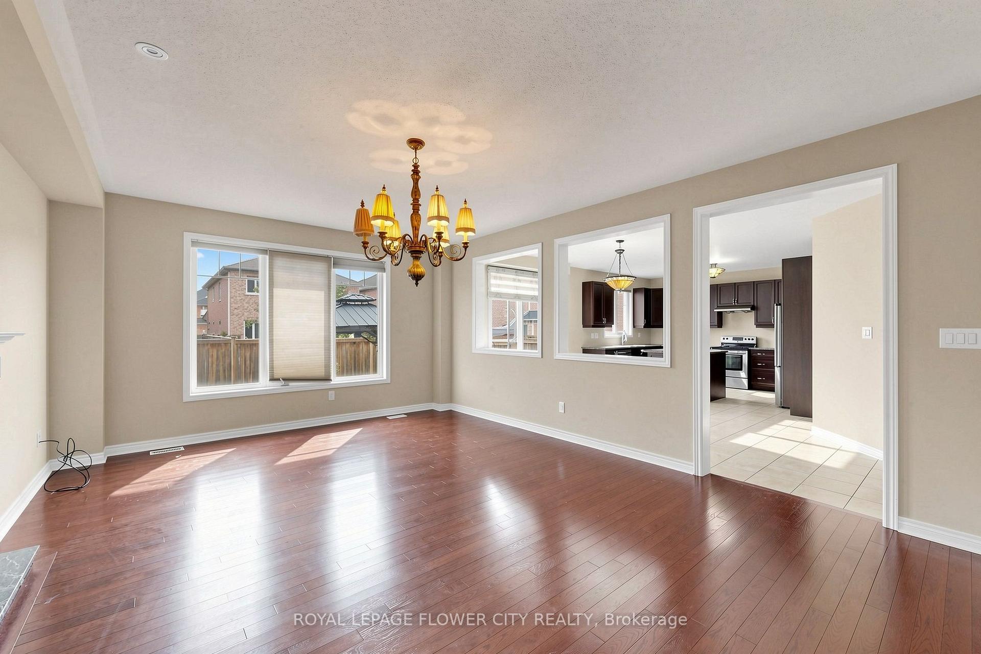 Photo 8 of 5 Decorso Drive, Brampton, Bram East — HOMEH