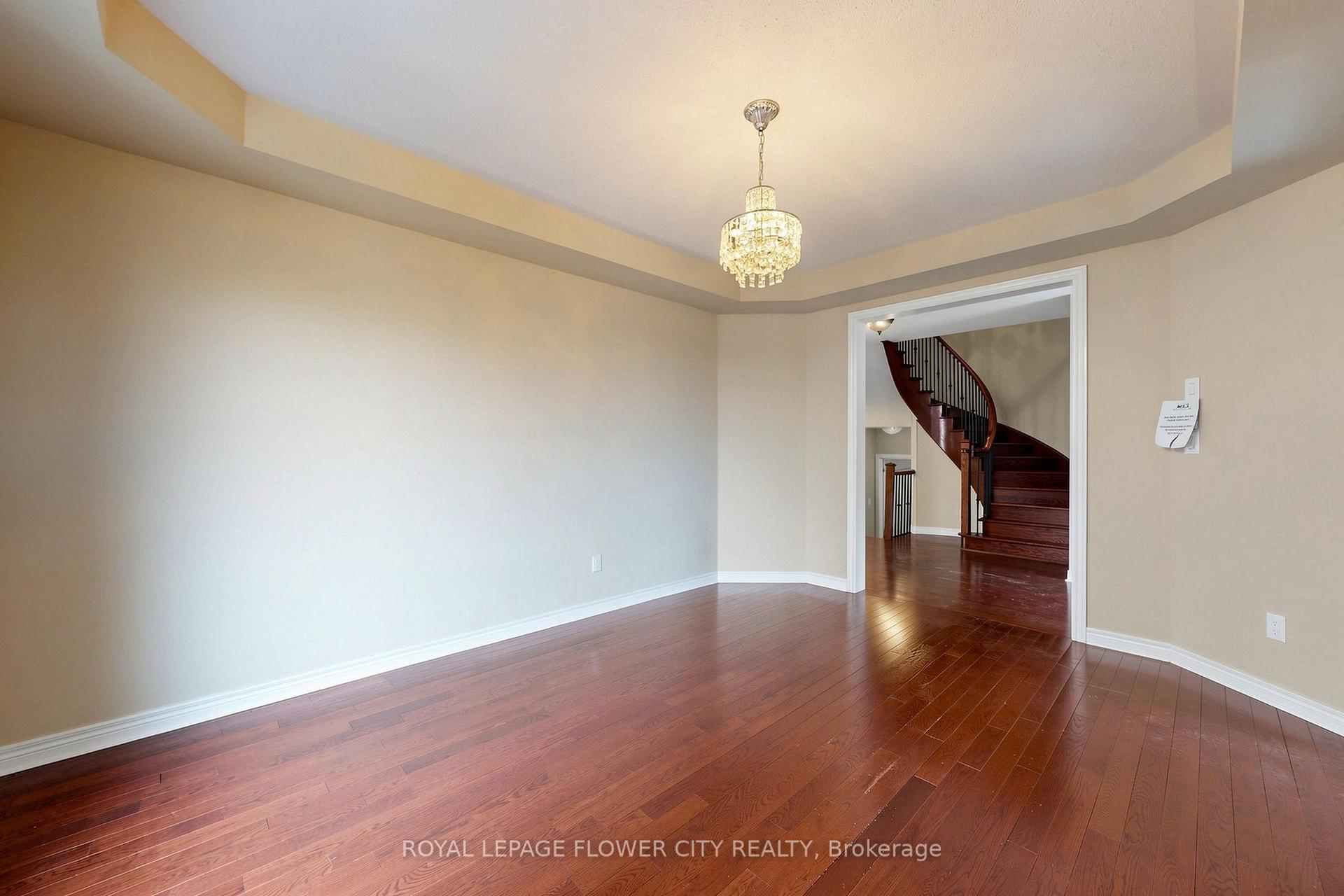 Photo 11 of 5 Decorso Drive, Brampton, Bram East — HOMEH