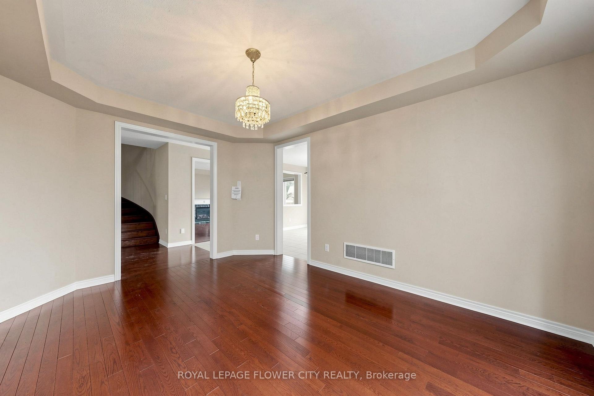Photo 12 of 5 Decorso Drive, Brampton, Bram East — HOMEH