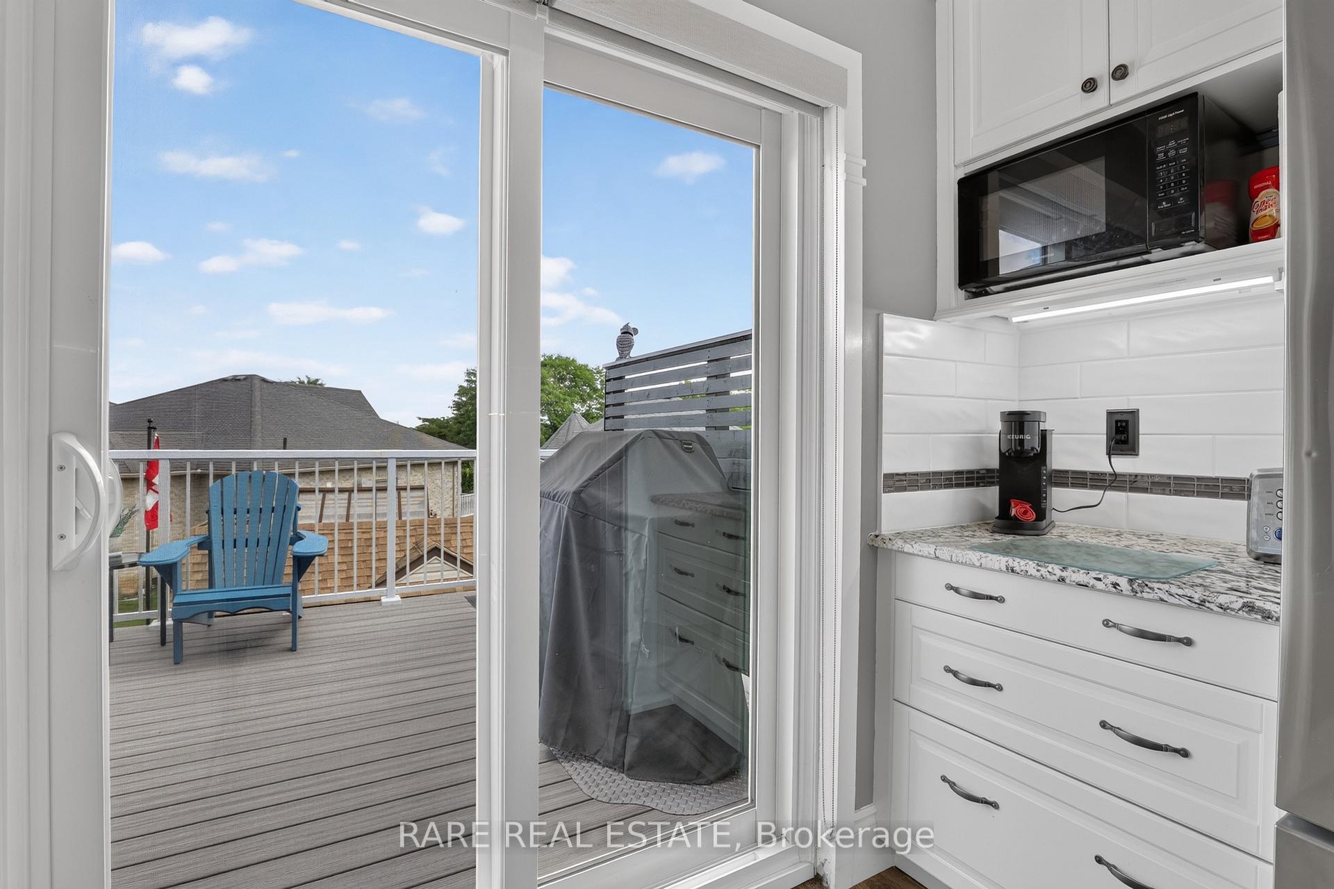 Photo 10 of 1929 Romina Court, Innisfil, Alcona — HOMEH