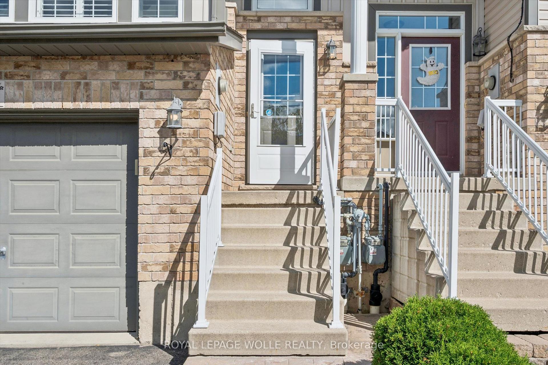 Photo 5 of 30 Madeleine Street, Kitchener, Huron Park — HOMEH