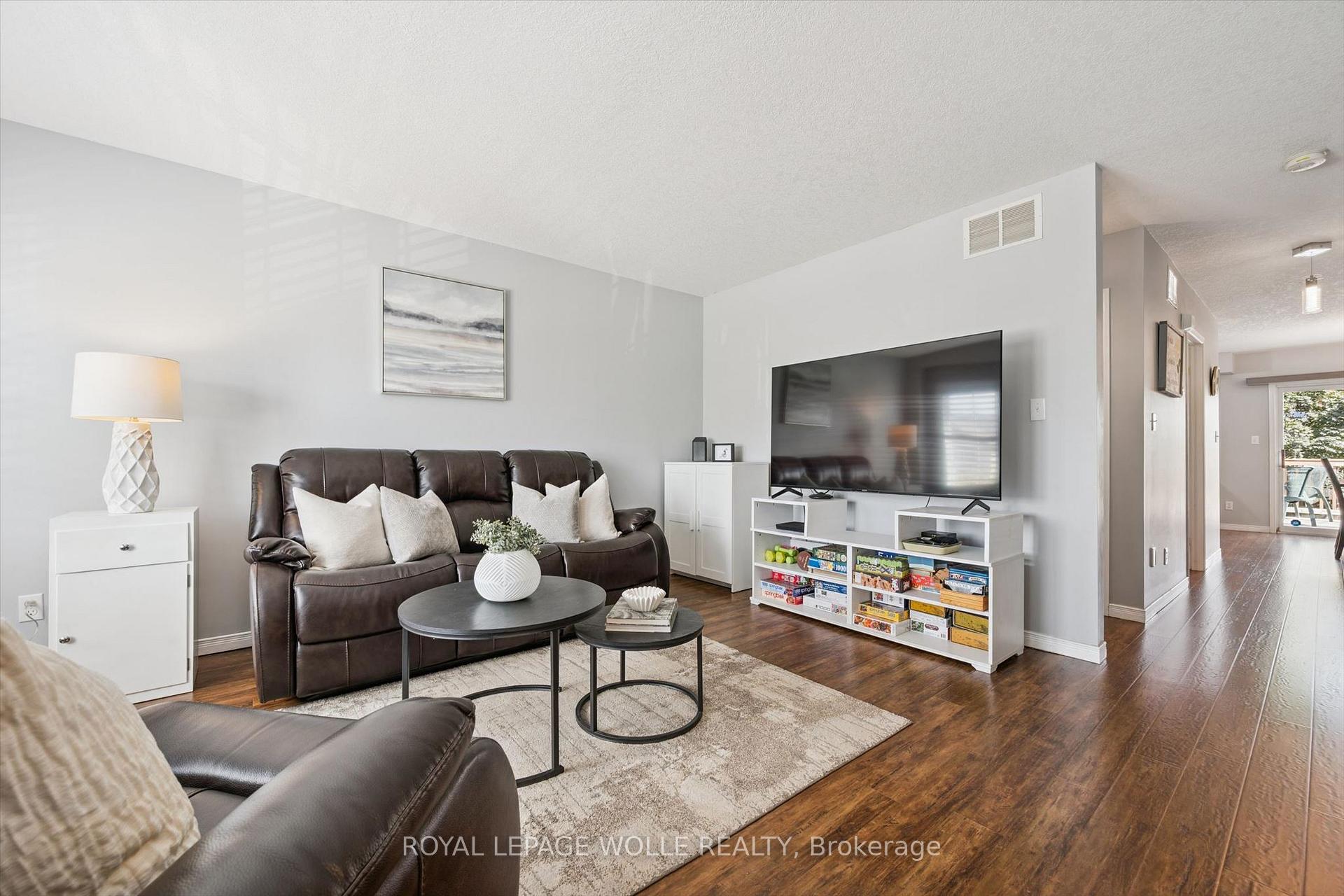 Photo 10 of 30 Madeleine Street, Kitchener, Huron Park — HOMEH