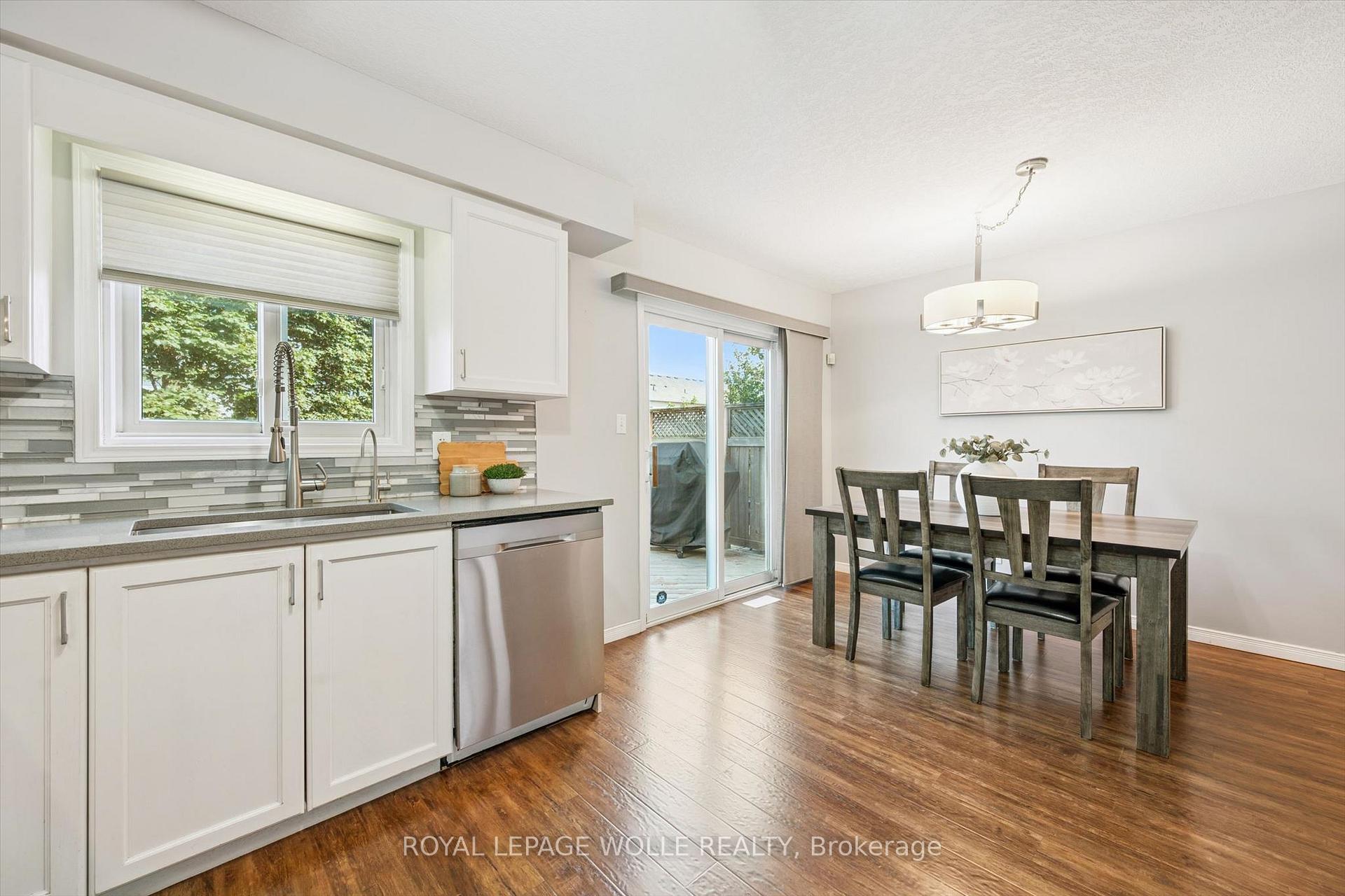 Photo 16 of 30 Madeleine Street, Kitchener, Huron Park — HOMEH