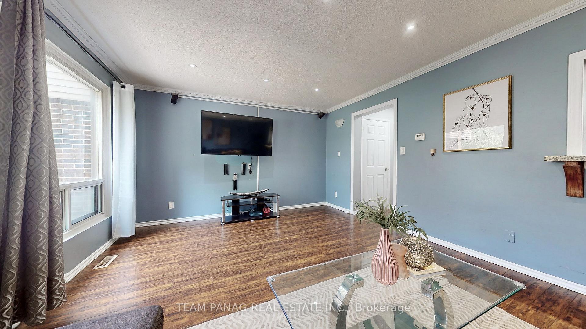 Photo 8 of Unit 18, 18 Carleton Place, Brampton, Bramalea West Industrial — HOMEH