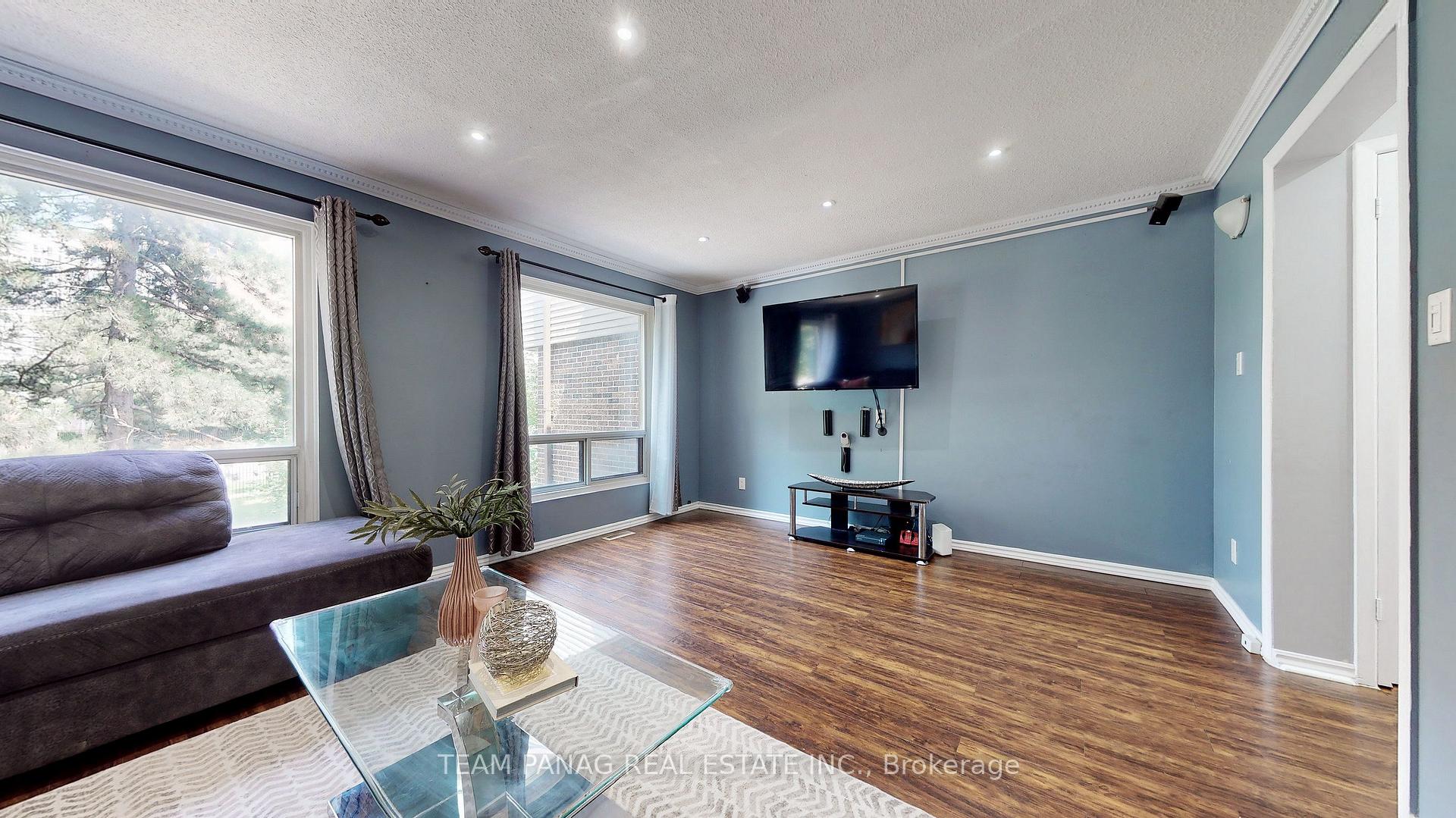 Photo 9 of Unit 18, 18 Carleton Place, Brampton, Bramalea West Industrial — HOMEH