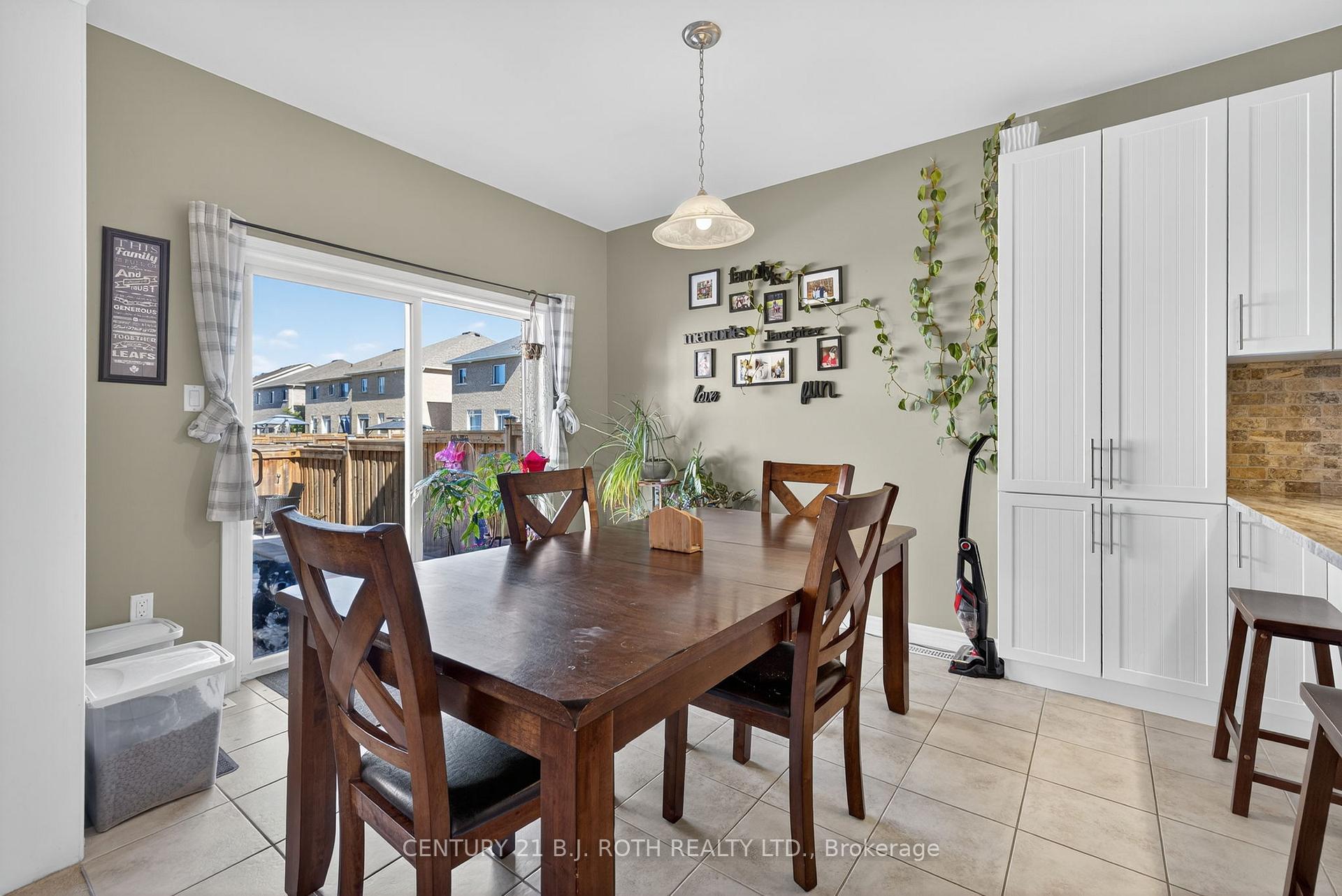 Photo 22 of 50 Bramsey Street, Georgina, Sutton & Jackson's Point — HOMEH