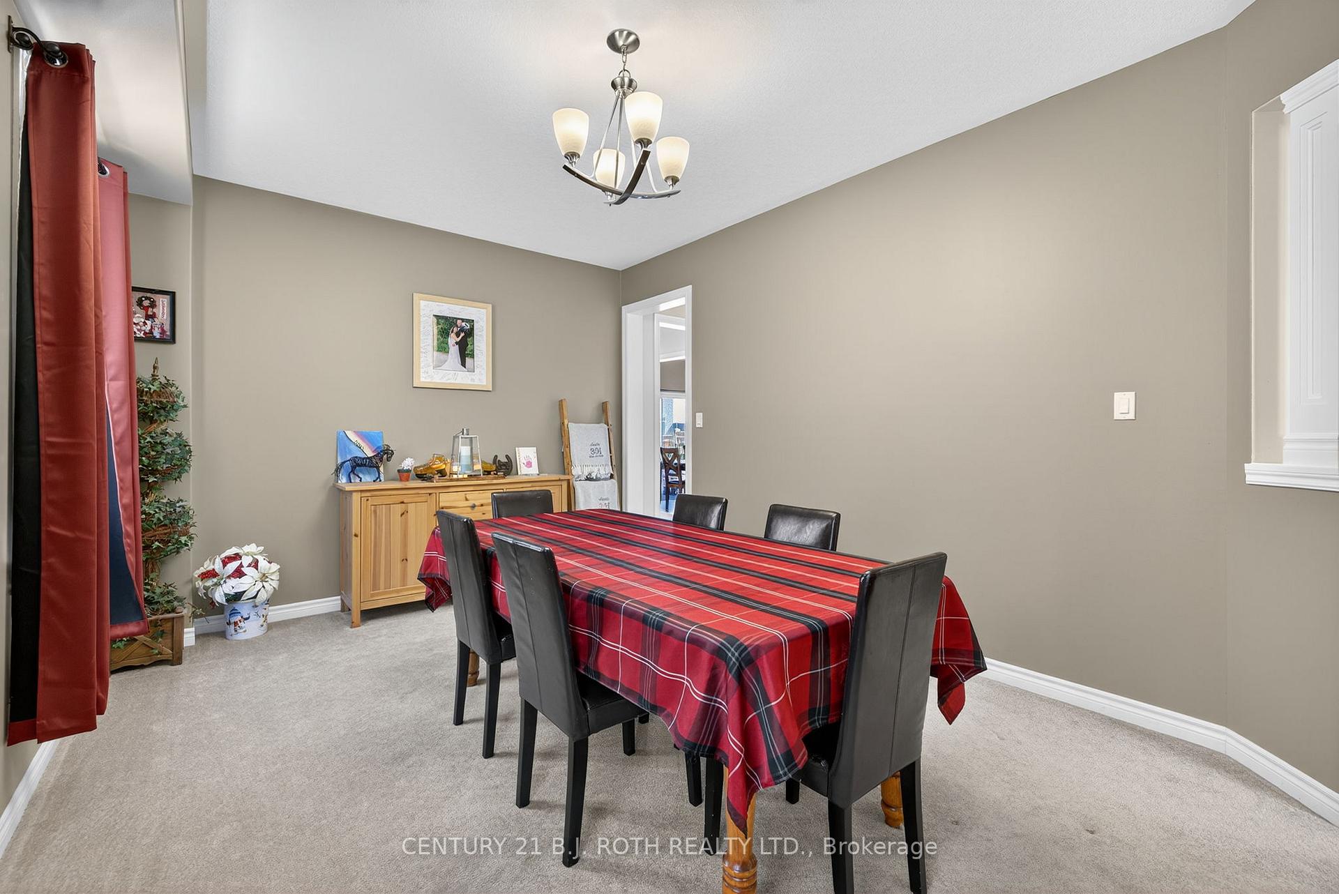Photo 28 of 50 Bramsey Street, Georgina, Sutton & Jackson's Point — HOMEH