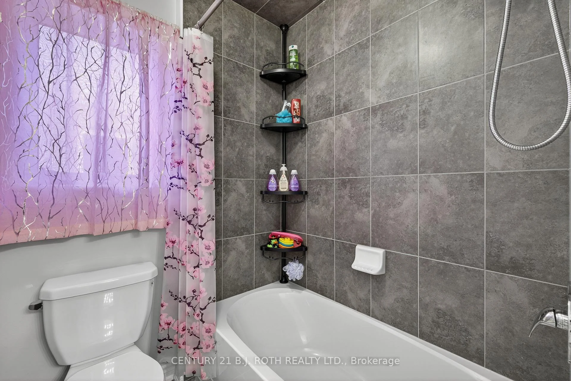 Photo 45 of 50 Bramsey Street, Georgina, Sutton & Jackson's Point — HOMEH