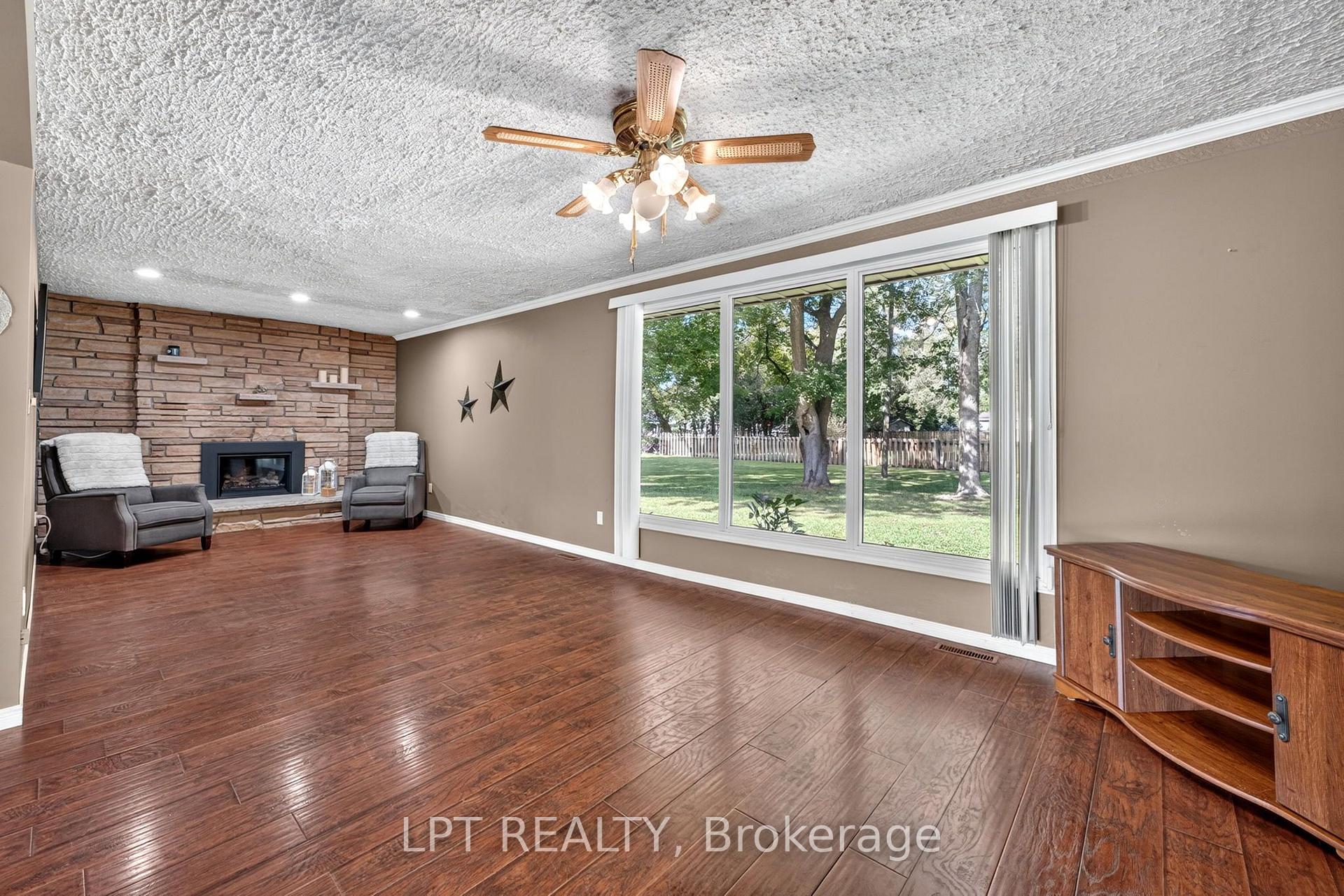 Photo 24 of 263 Richmond Street, North Middlesex, Parkhill — HOMEH