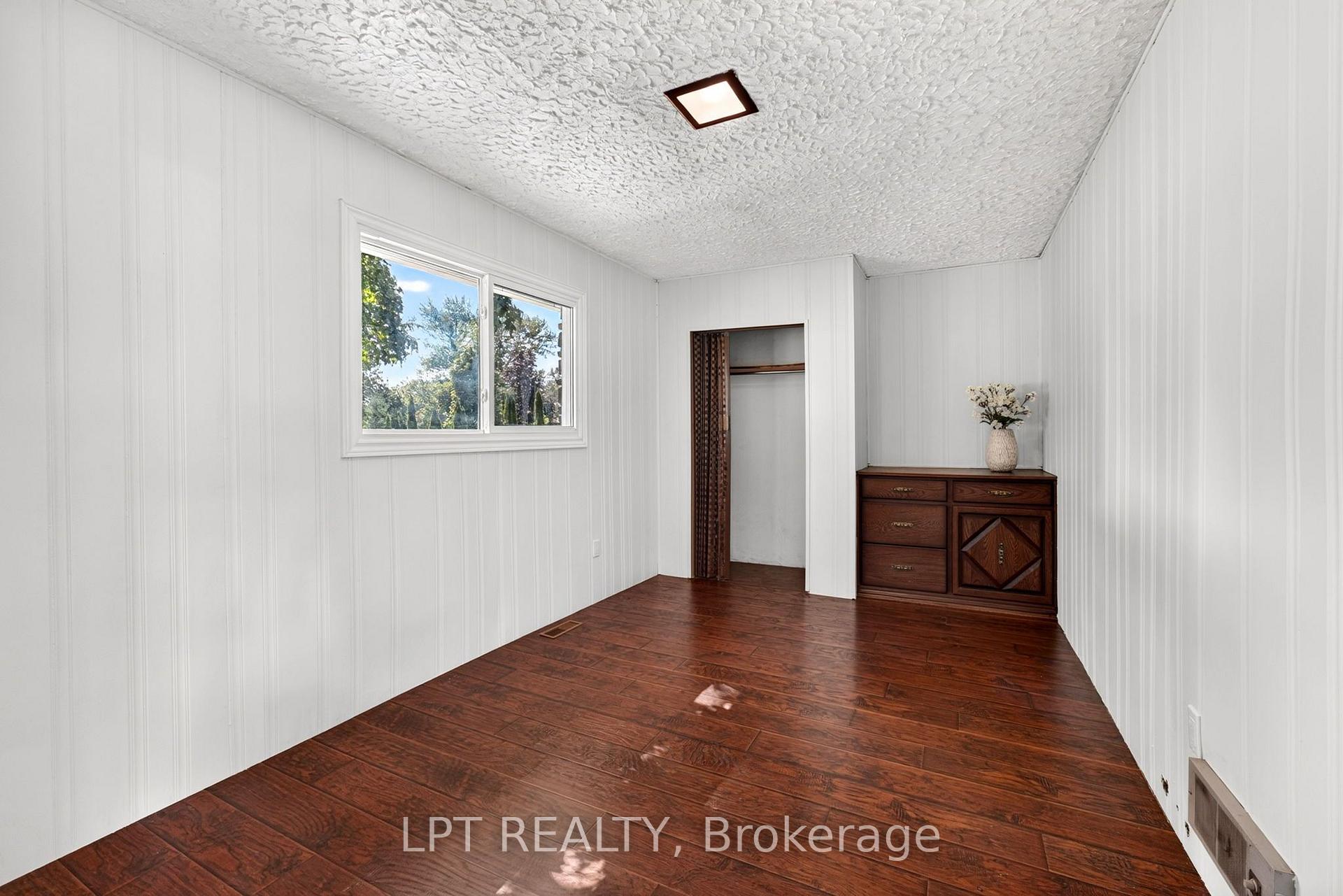 Photo 26 of 263 Richmond Street, North Middlesex, Parkhill — HOMEH