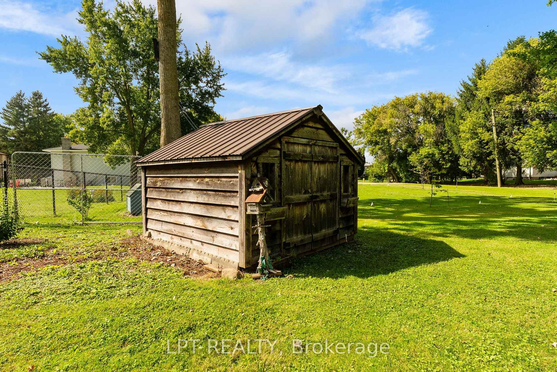 Photo 34 of 263 Richmond Street, North Middlesex, Parkhill — HOMEH