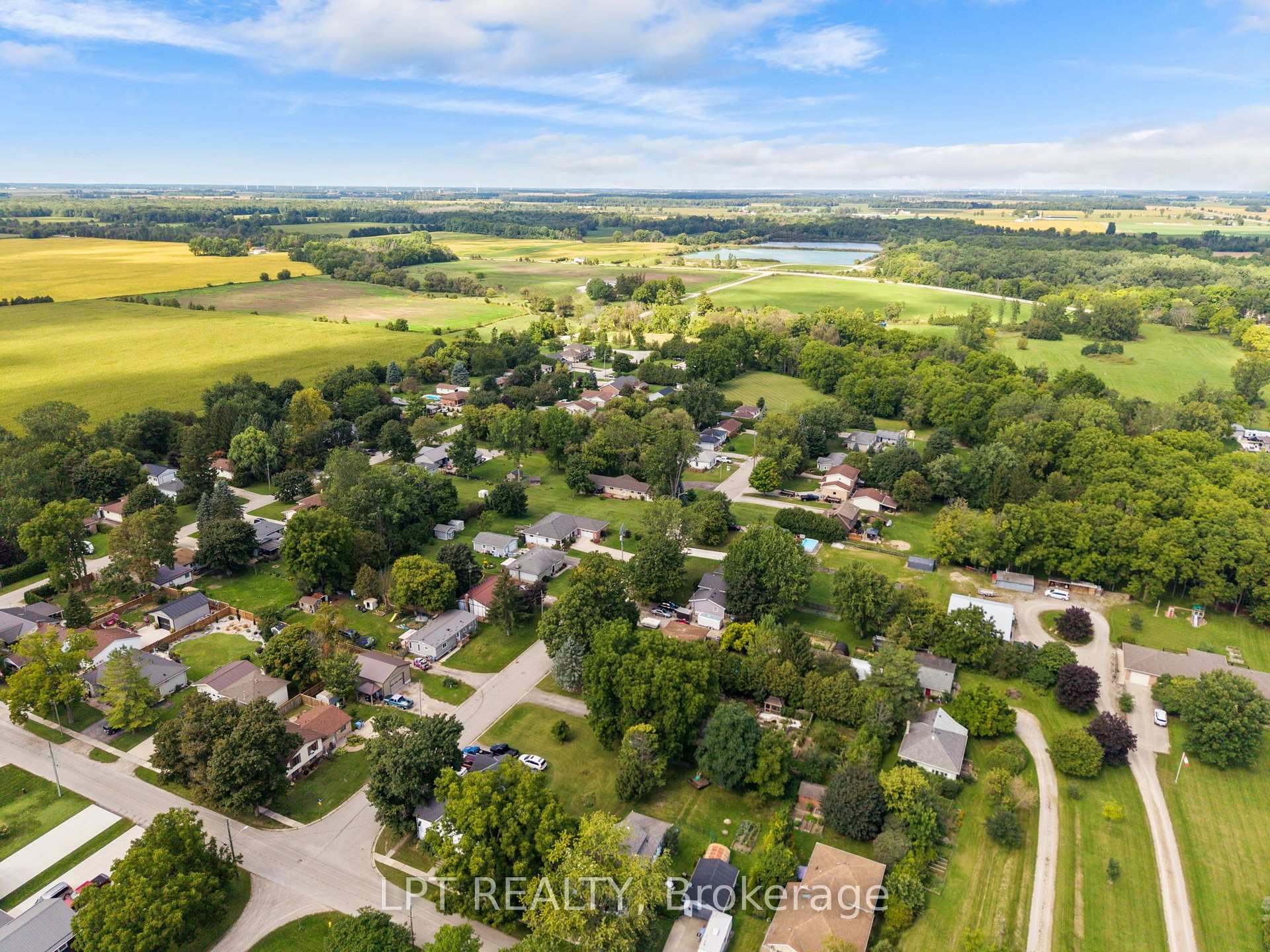 Photo 41 of 263 Richmond Street, North Middlesex, Parkhill — HOMEH