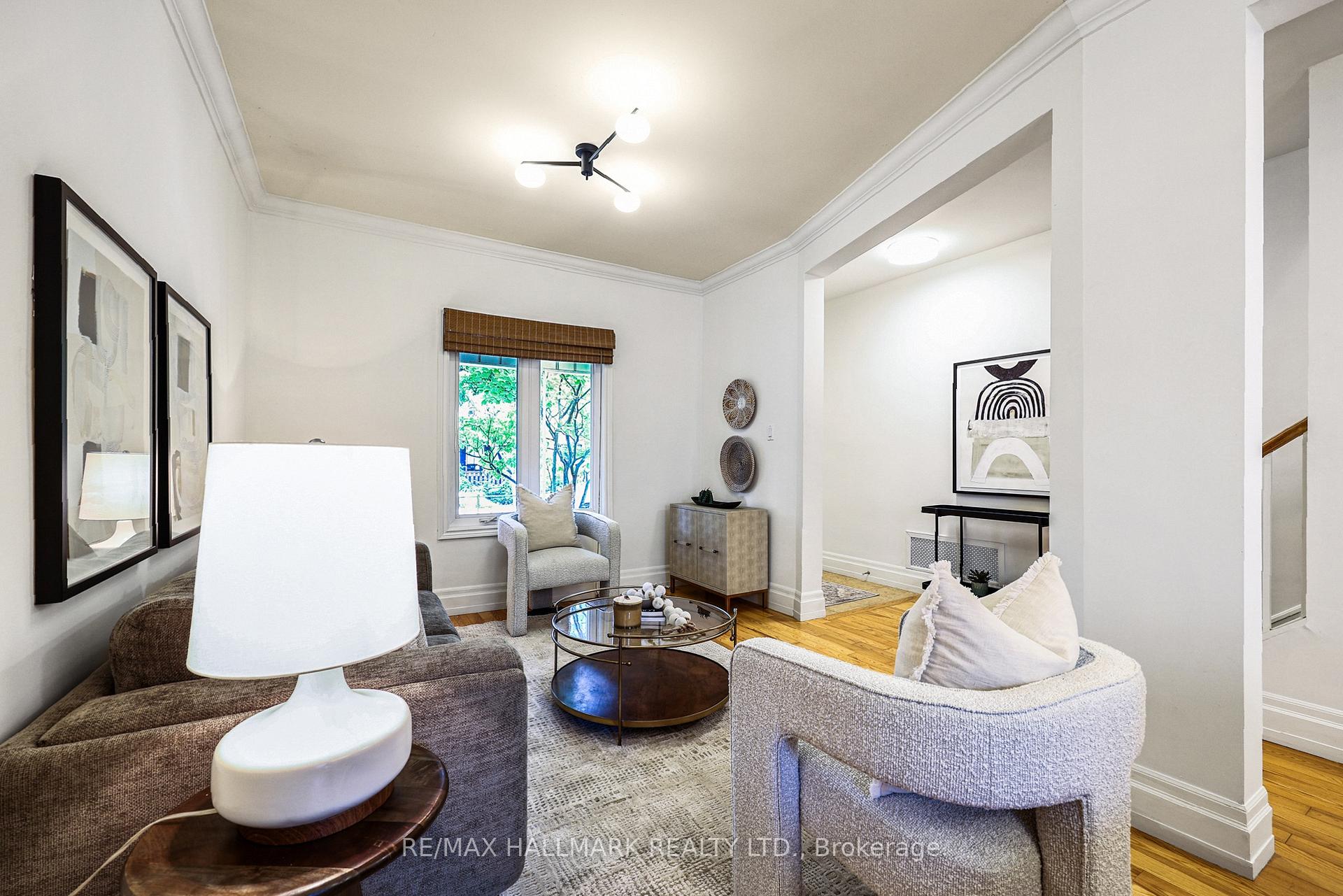 Photo 12 of 206 Yarmouth Road, Toronto, Dovercourt-Wallace Emerson-Junction — HOMEH