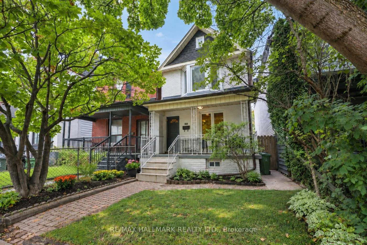 Photo 1 of 206 Yarmouth Road, Toronto, Dovercourt-Wallace Emerson-Junction — HOMEH